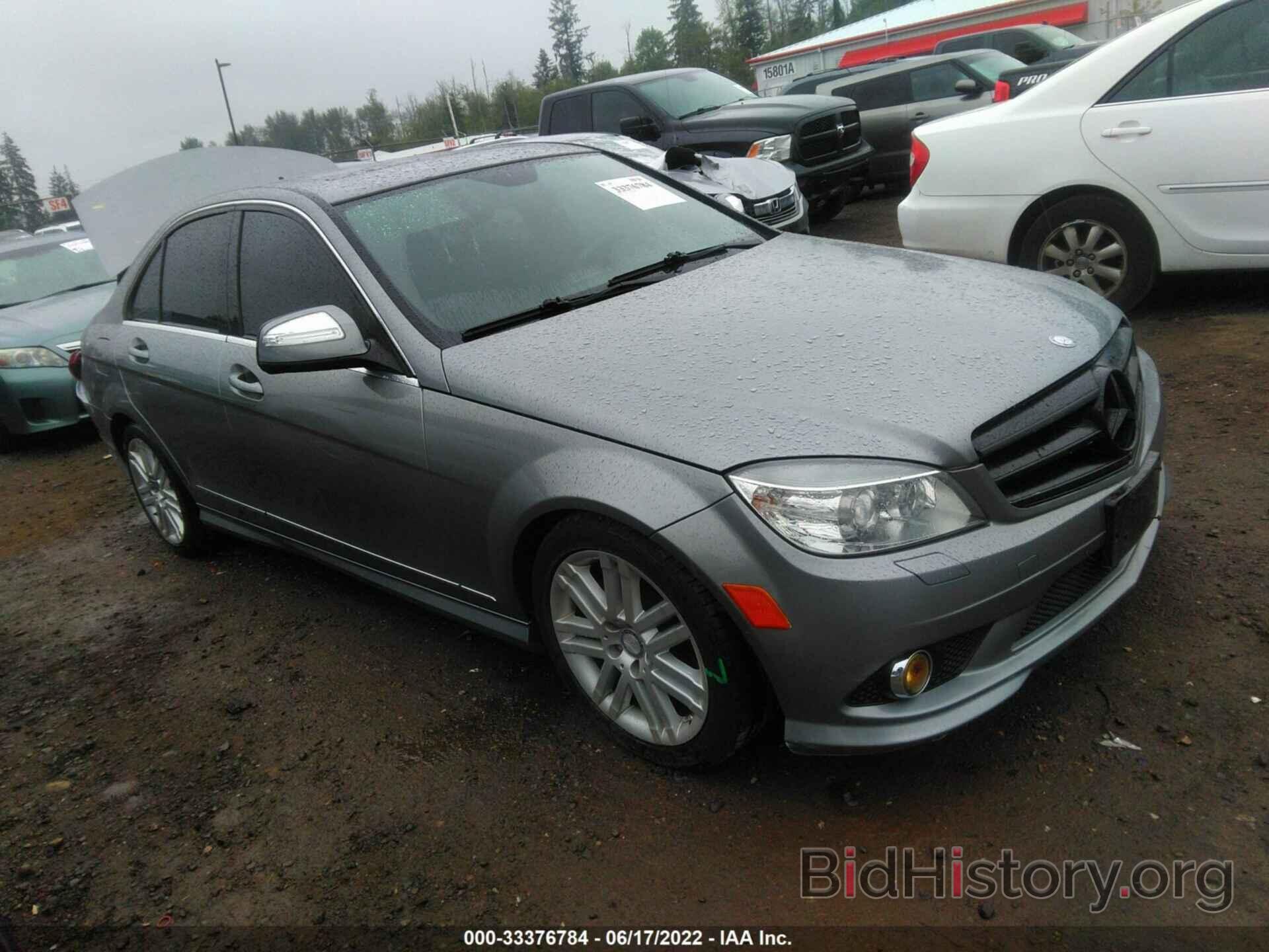 Photo WDDGF81X99R084731 - MERCEDES-BENZ C-CLASS 2009