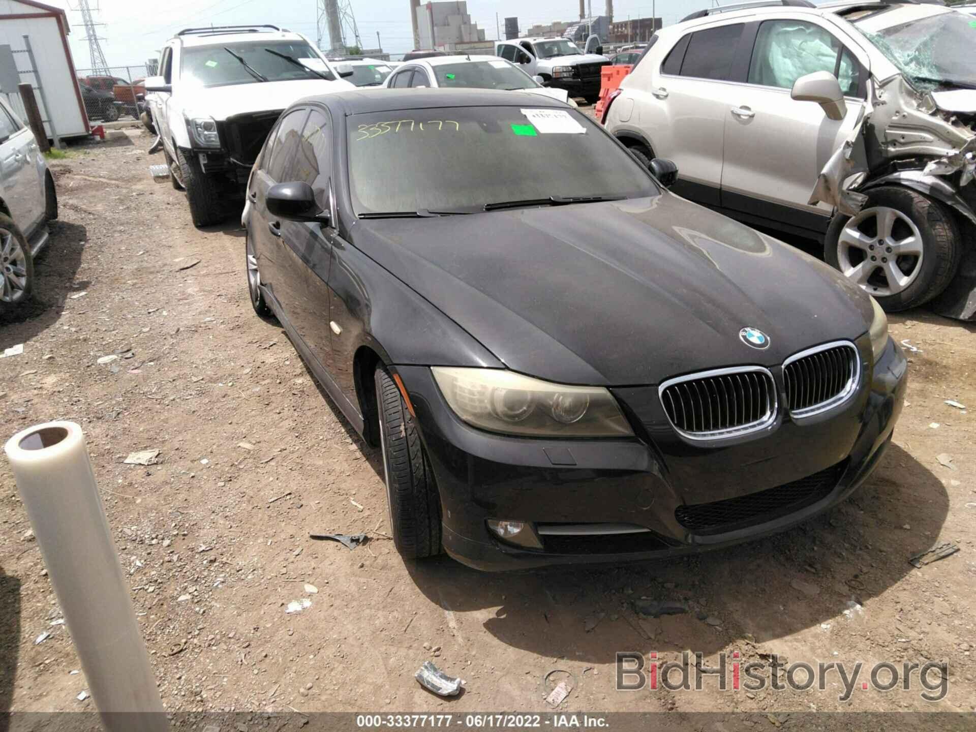 Photo WBAPM77529NL87631 - BMW 3 SERIES 2009