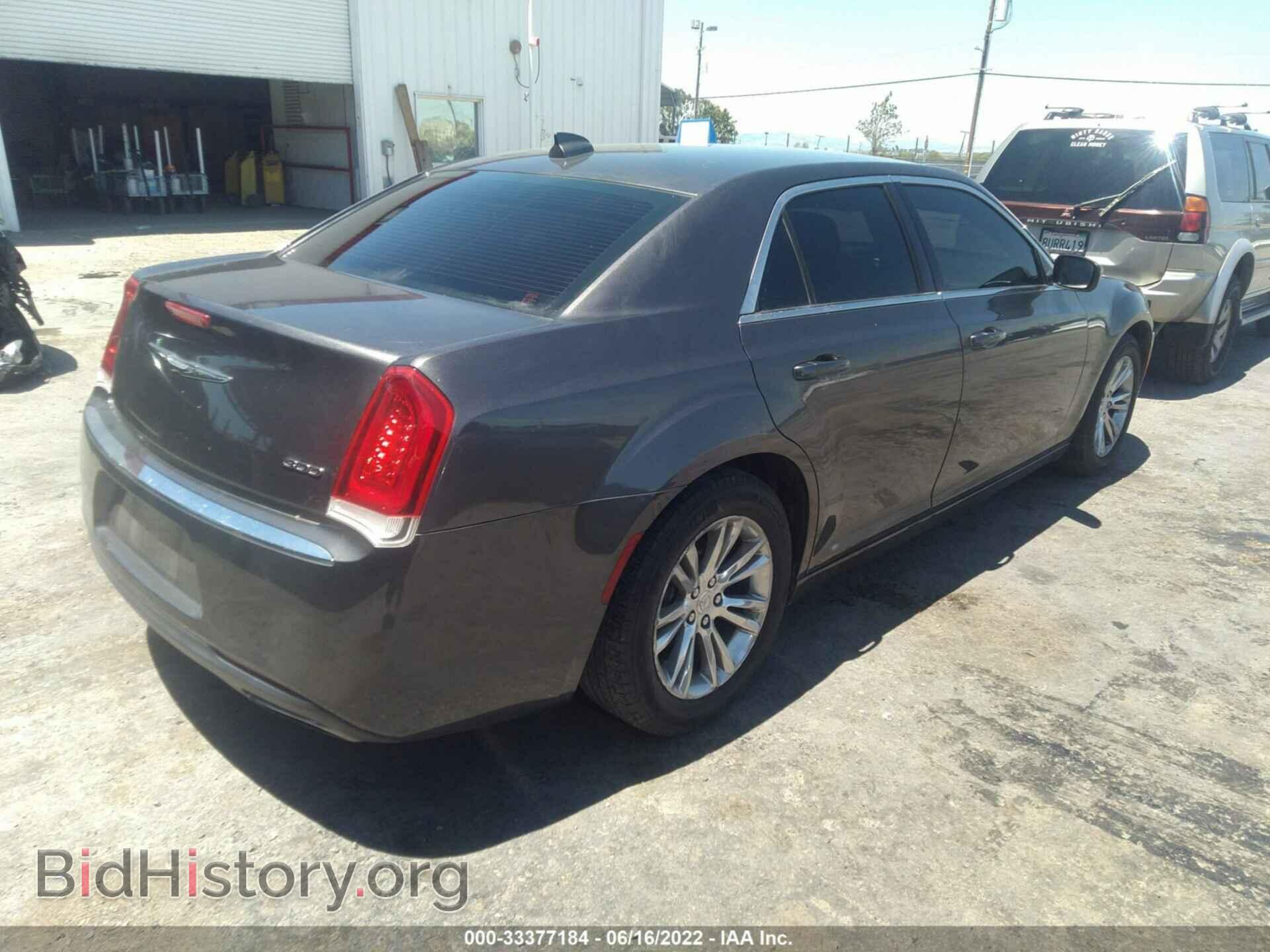 2016 CHRYSLER 300 - VIN: 2C3CCAAG3GH313432 - Фото 4