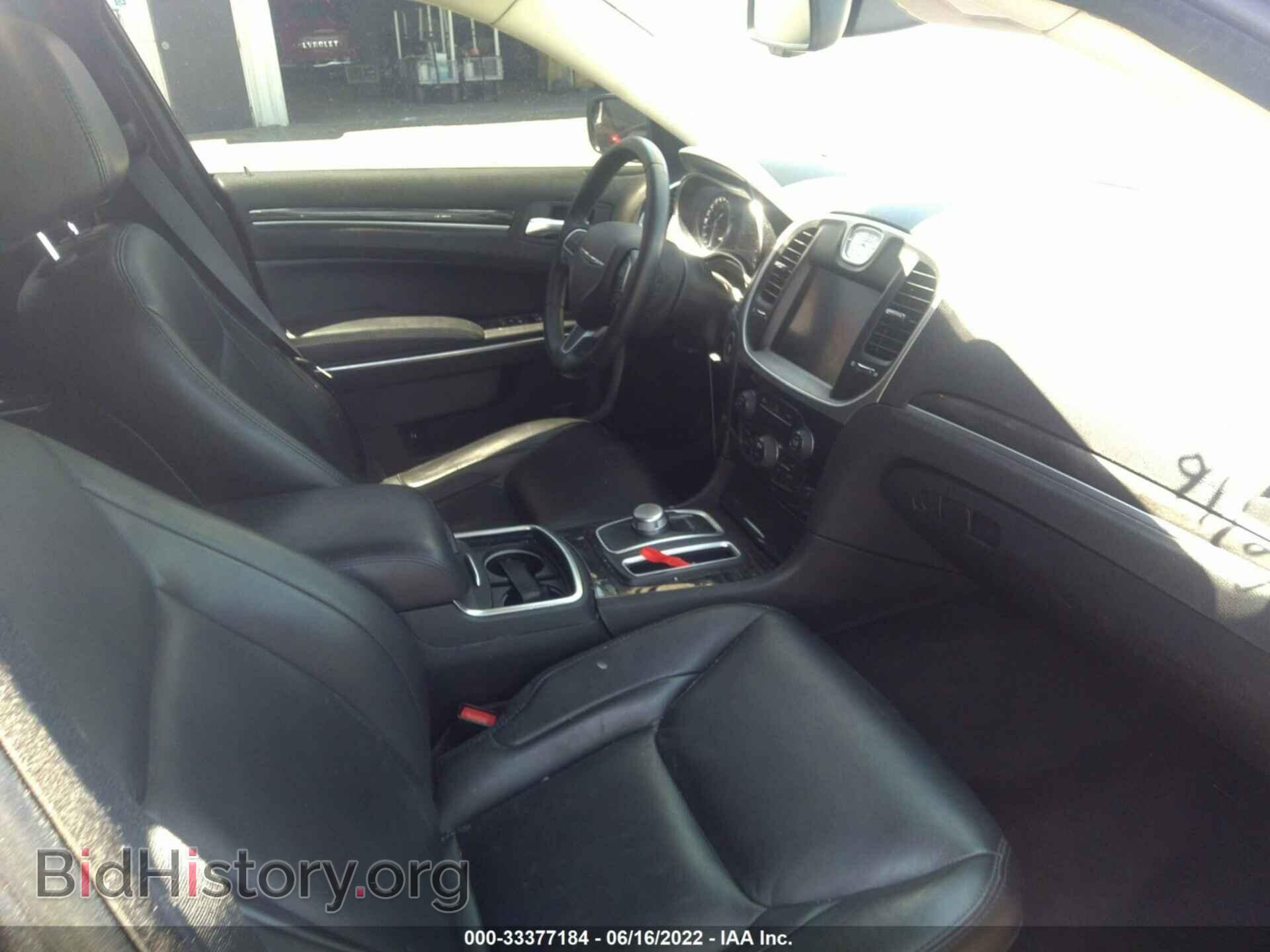 2016 CHRYSLER 300 - VIN: 2C3CCAAG3GH313432 - Фото 5