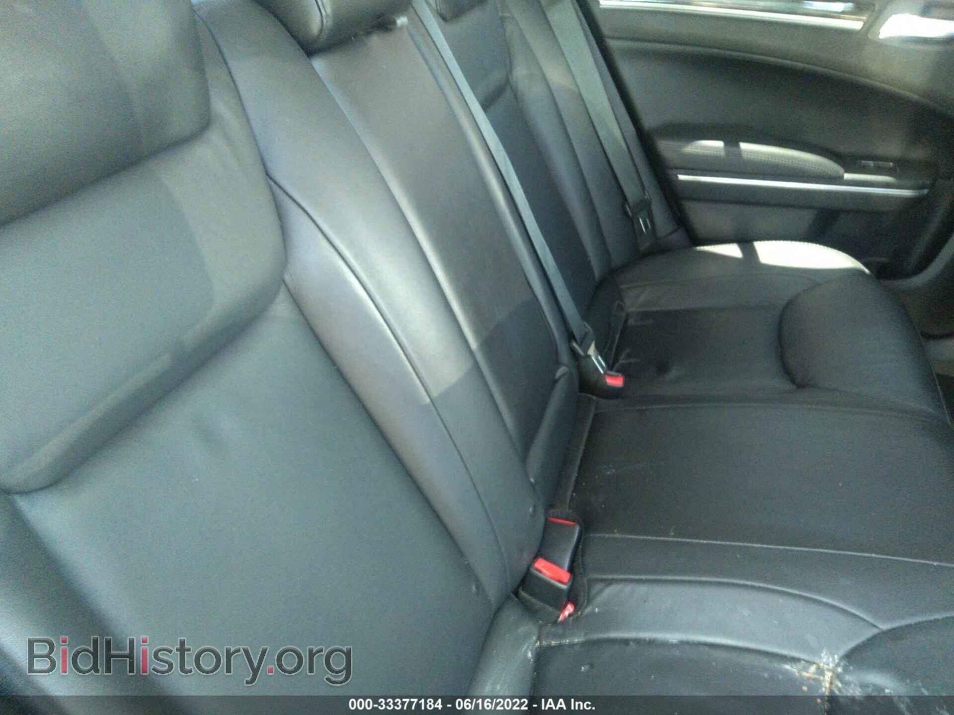 2016 CHRYSLER 300 - VIN: 2C3CCAAG3GH313432 - Фото 8