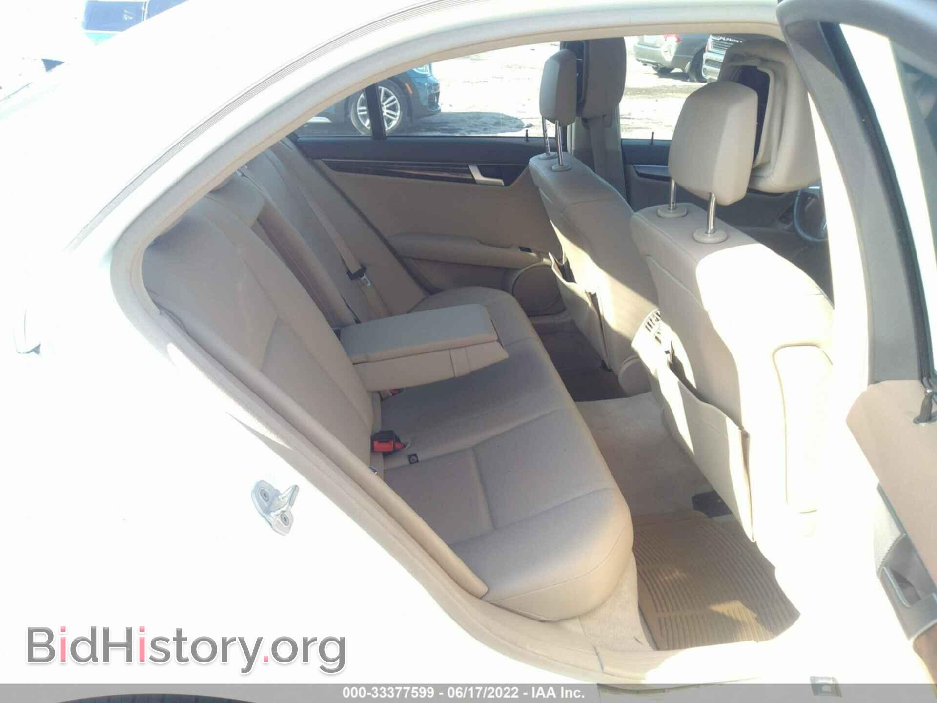 2013 MERCEDES-BENZ C-CLASS - VIN: WDDGF4HB0DA862425 - Фото 8