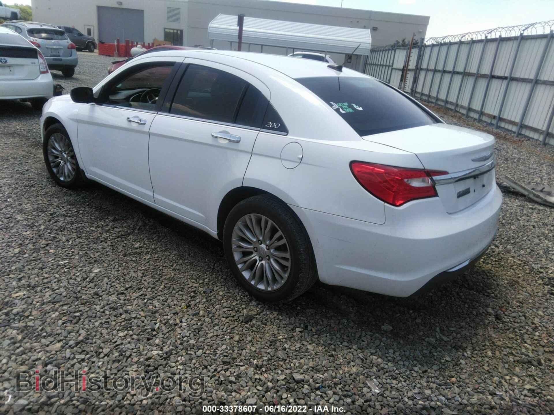 2011 CHRYSLER 200 - VIN: 1C3BC2FB0BN570921 - Фото 3