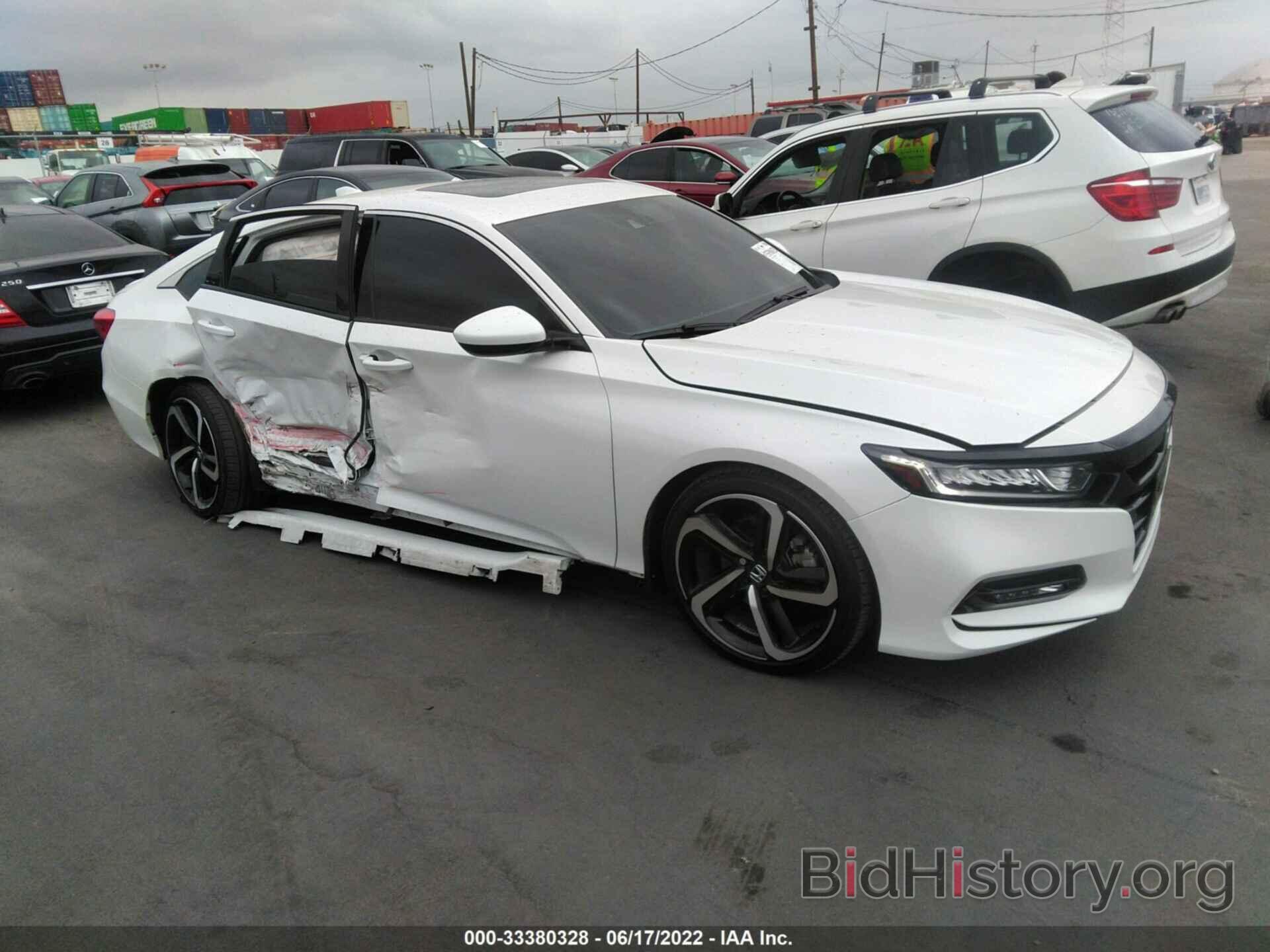 Photo 1HGCV2F3XKA036322 - HONDA ACCORD SEDAN 2019