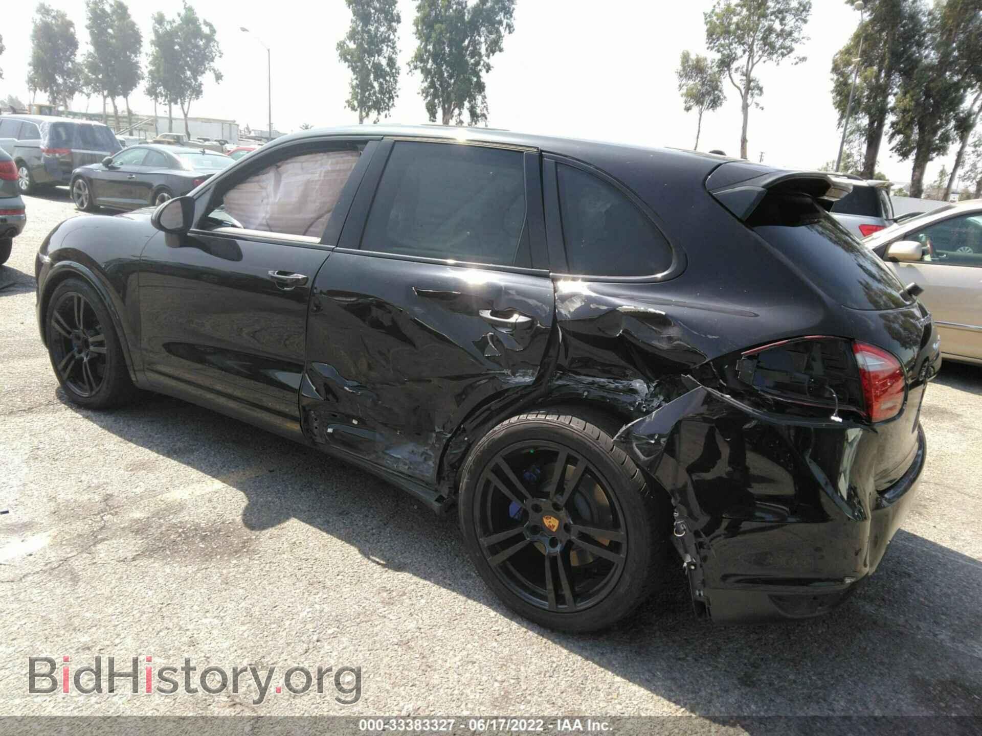 2011 PORSCHE CAYENNE - VIN: WP1AC2A24BLA81608 - Фото 3