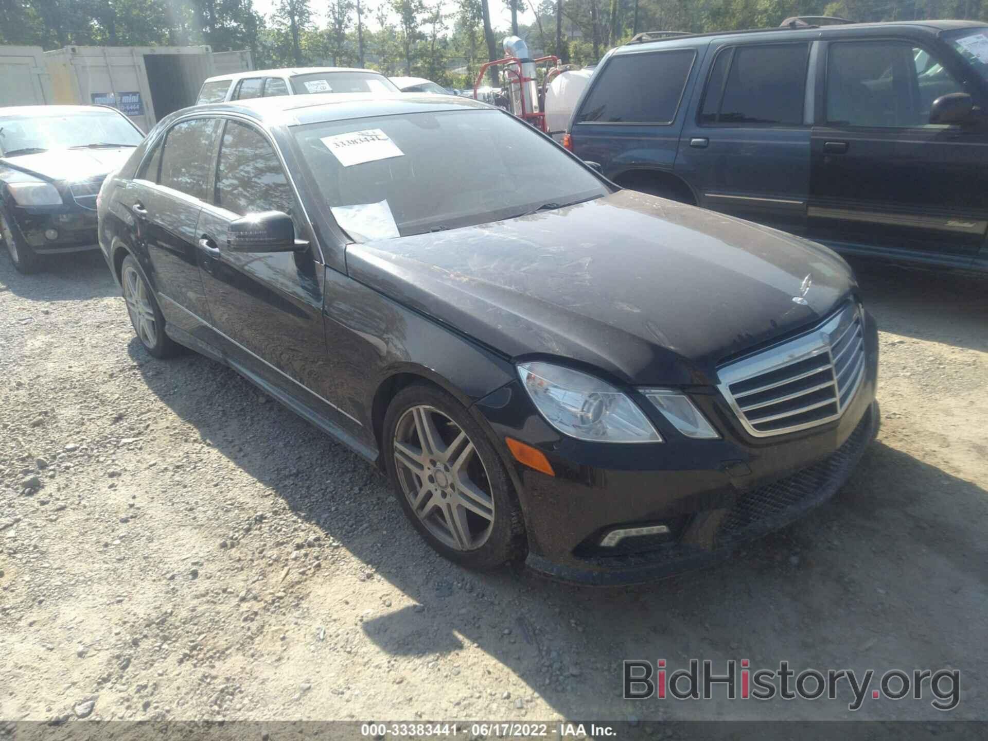 Photo WDDHF8HB0BA286862 - MERCEDES-BENZ E-CLASS 2011