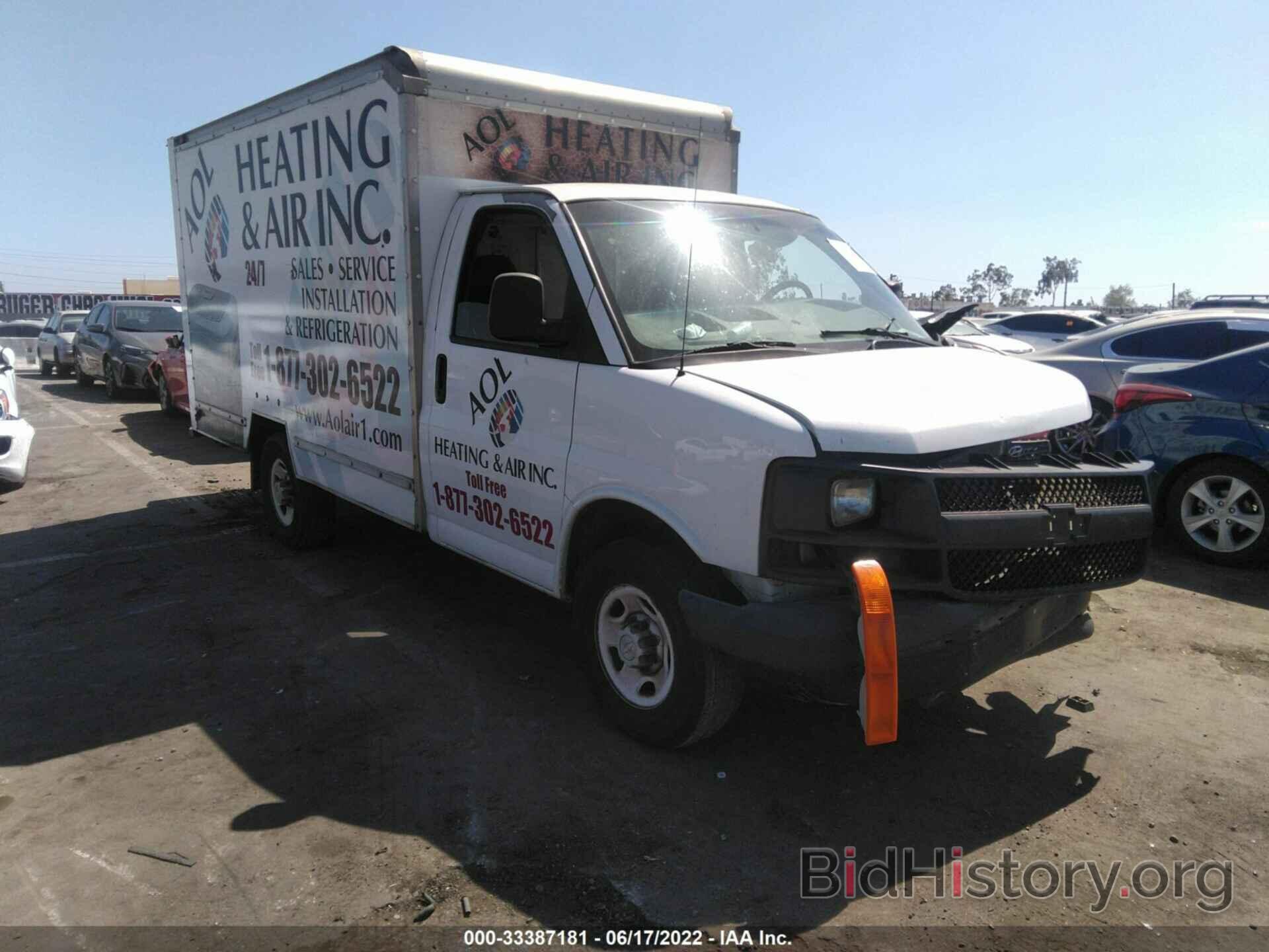 Photo 1GBHG31C881149551 - CHEVROLET EXPRESS COMMERCIAL 2008
