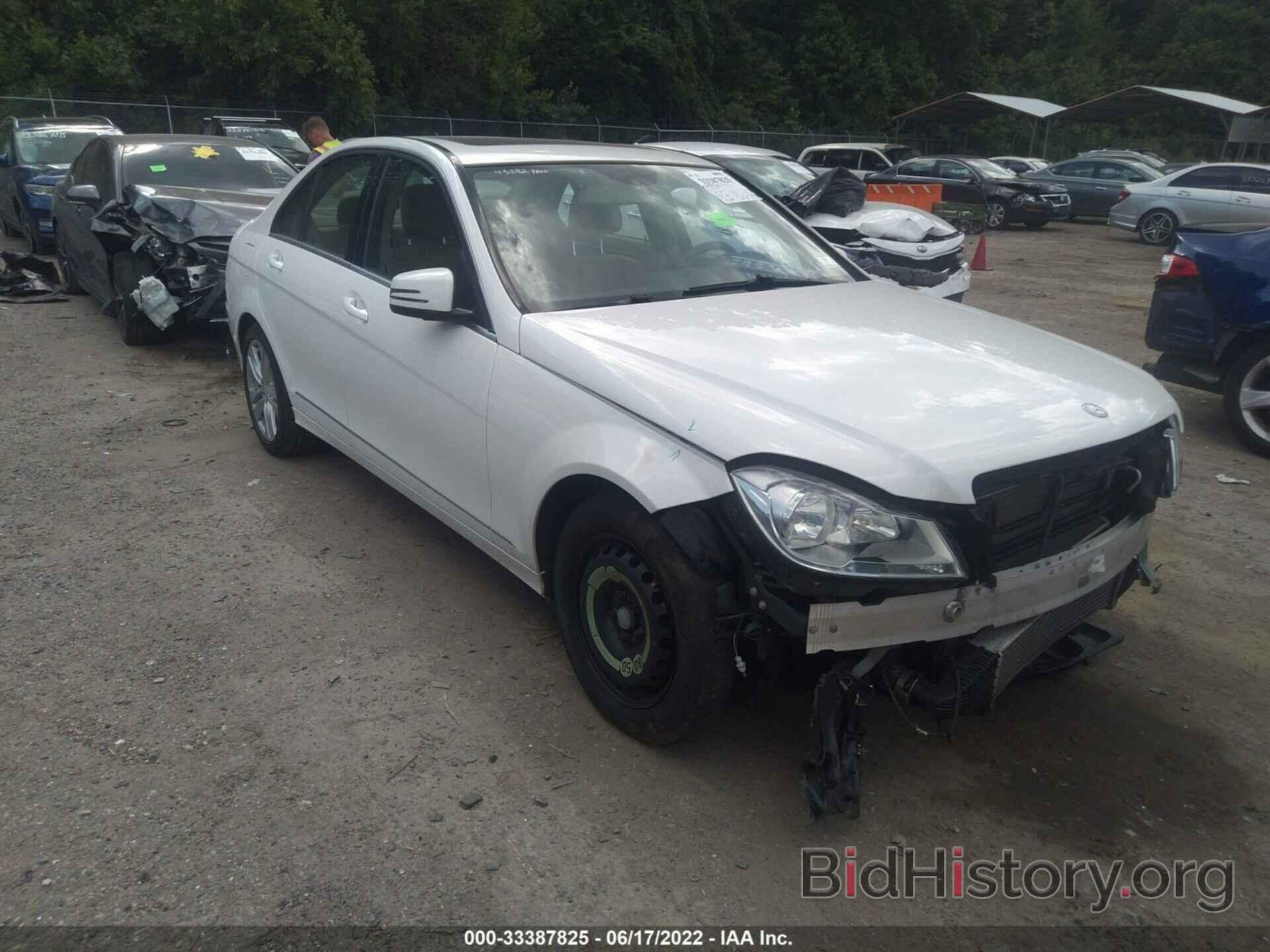 Photo WDDGF4HB2EA889241 - MERCEDES-BENZ C-CLASS 2014