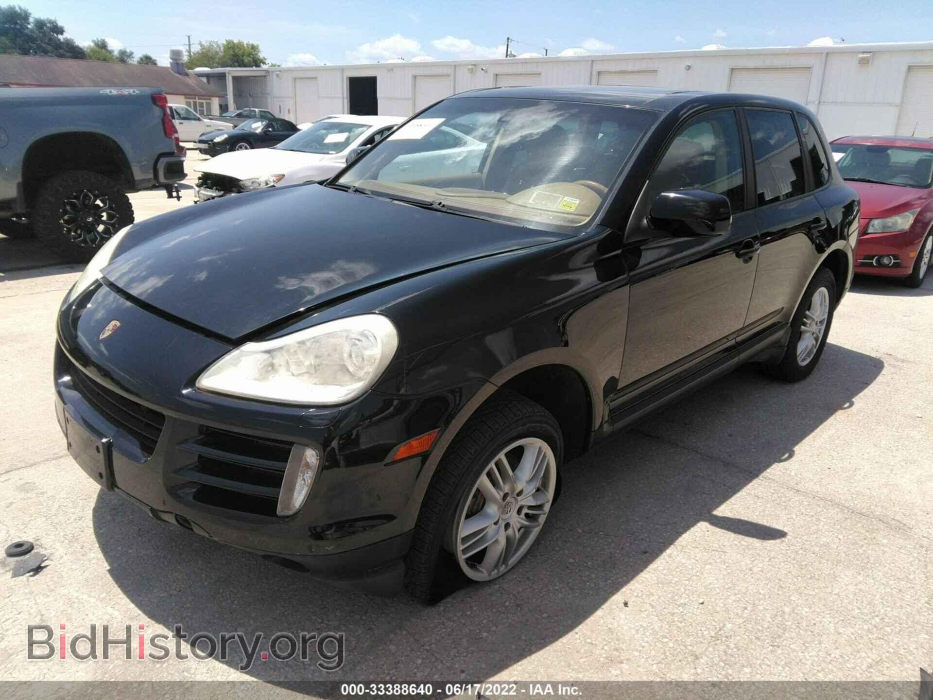 2010 PORSCHE CAYENNE - VIN: WP1AA2AP2ALA12030 - Фото 2
