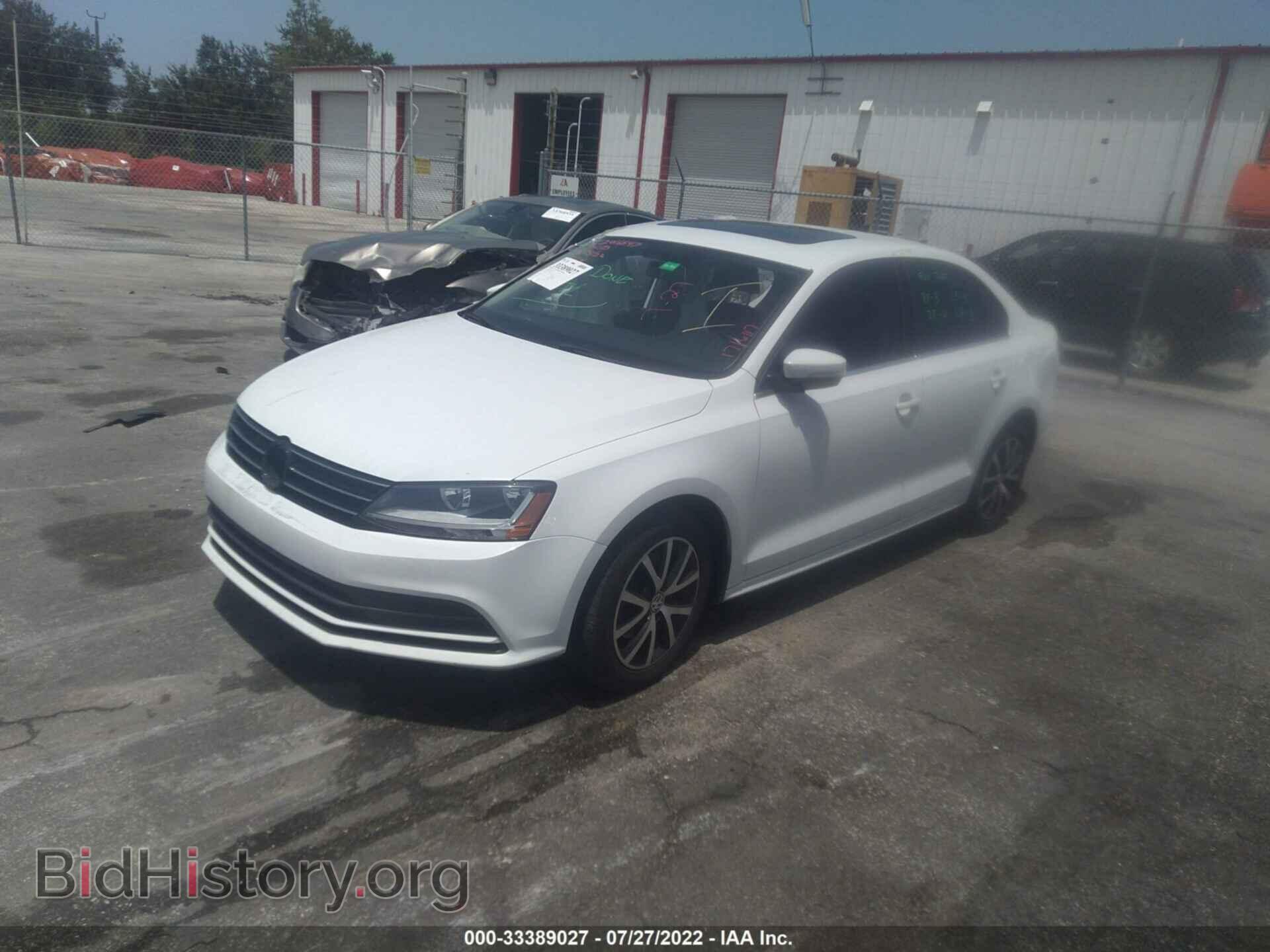 2017 VOLKSWAGEN JETTA - VIN: 3VWDB7AJ4HM276117 - Фото 2
