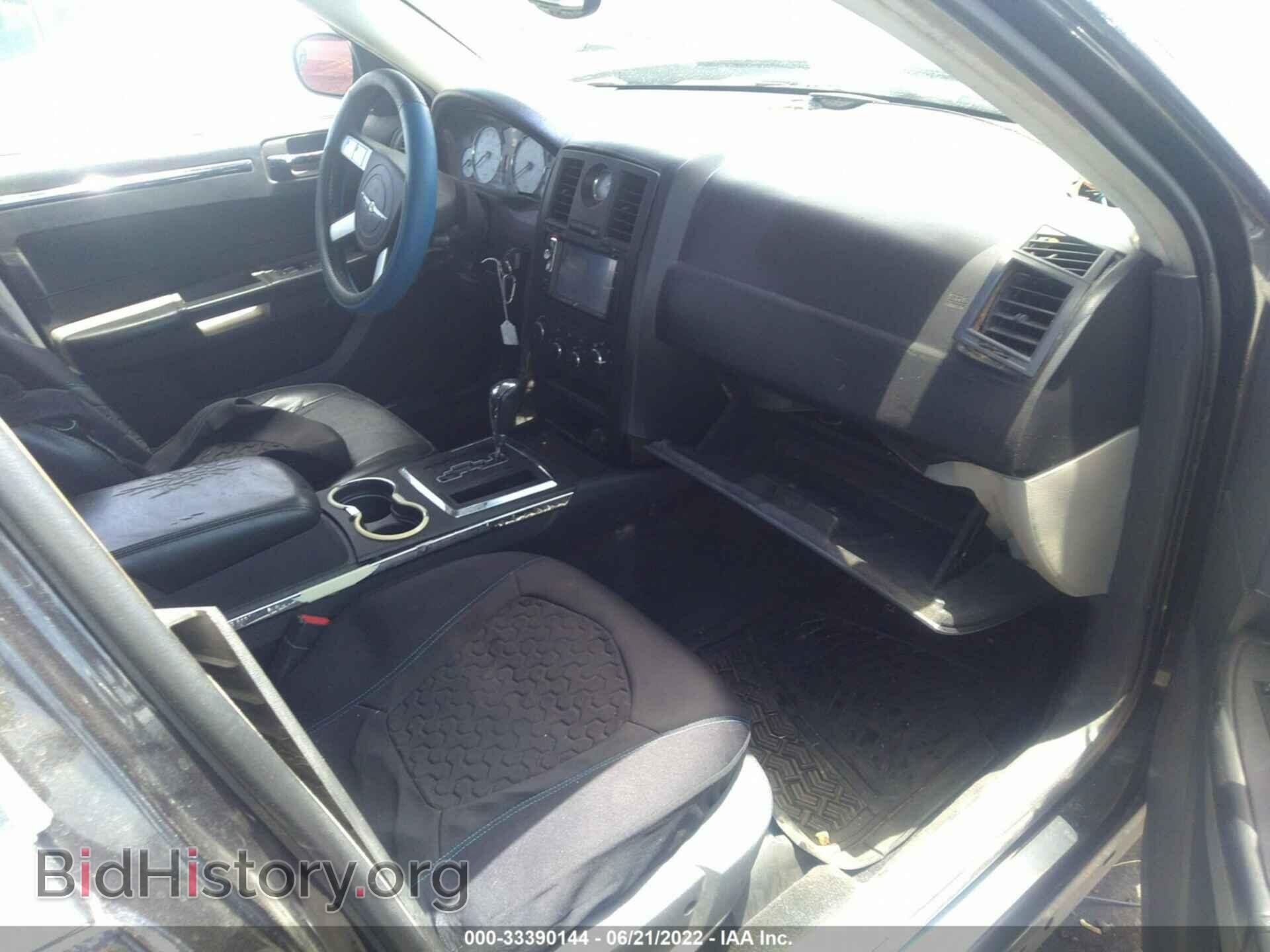 2010 CHRYSLER 300 - VIN: 2C3CA5CV6AH185459 - Фото 5