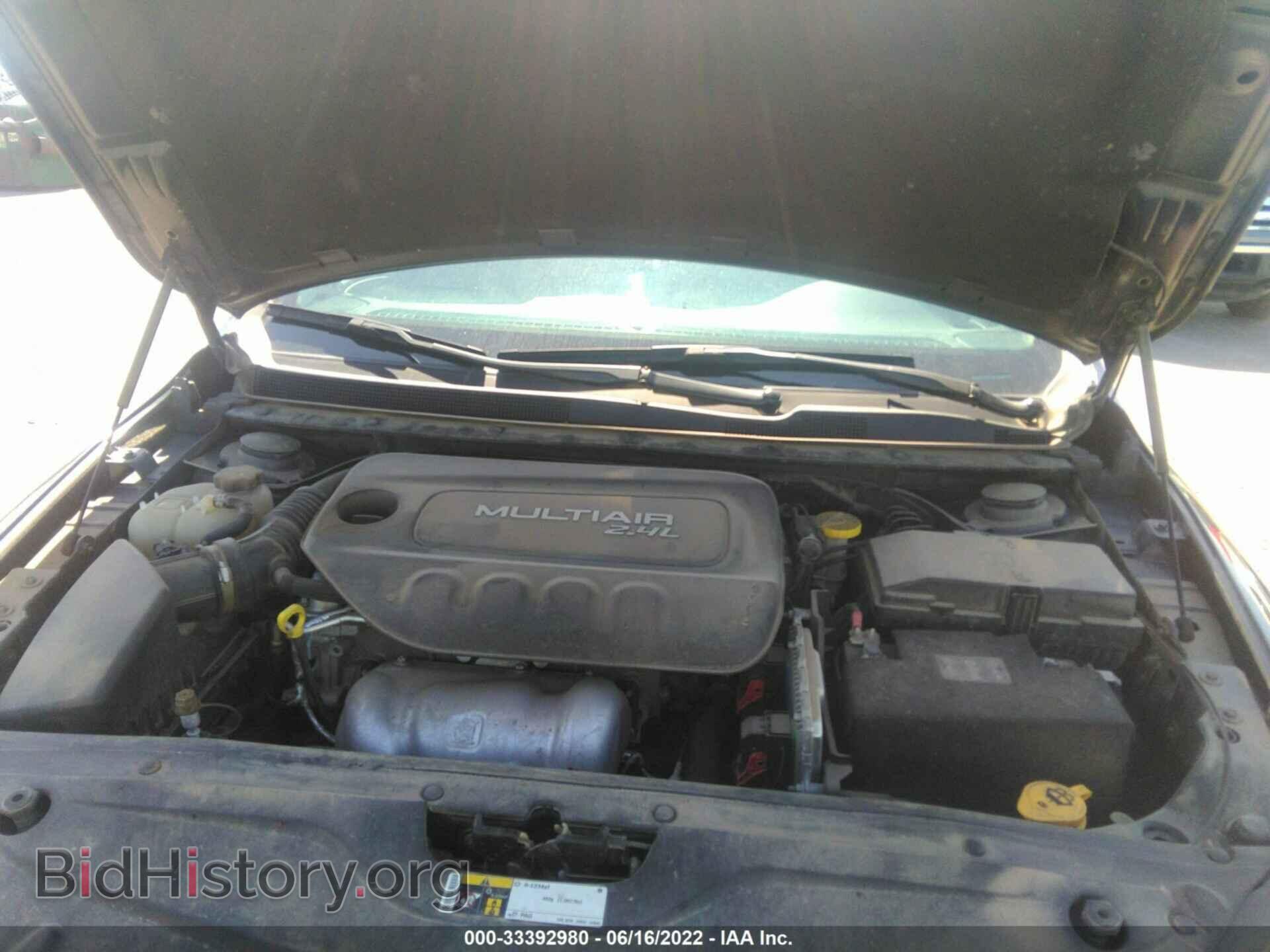 2017 CHRYSLER 200 - VIN: 1C3CCCAB2HN512187 - Фото 10
