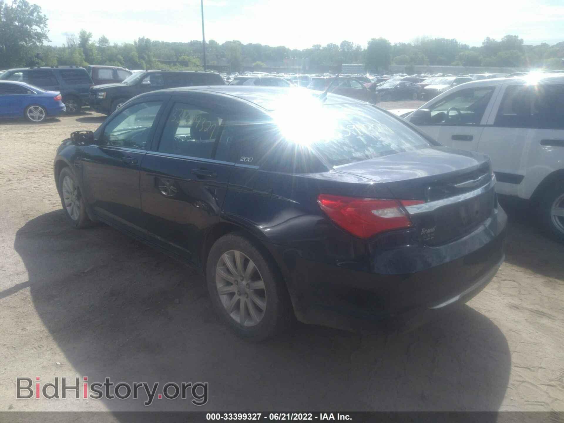 2011 CHRYSLER 200 - VIN: 1C3BC1FB2BN527885 - Photo 3