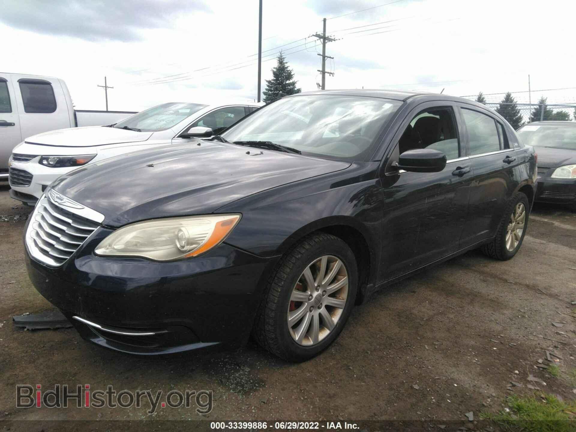 2013 CHRYSLER 200 - VIN: 1C3CCBBB3DN674154 - Фото 2