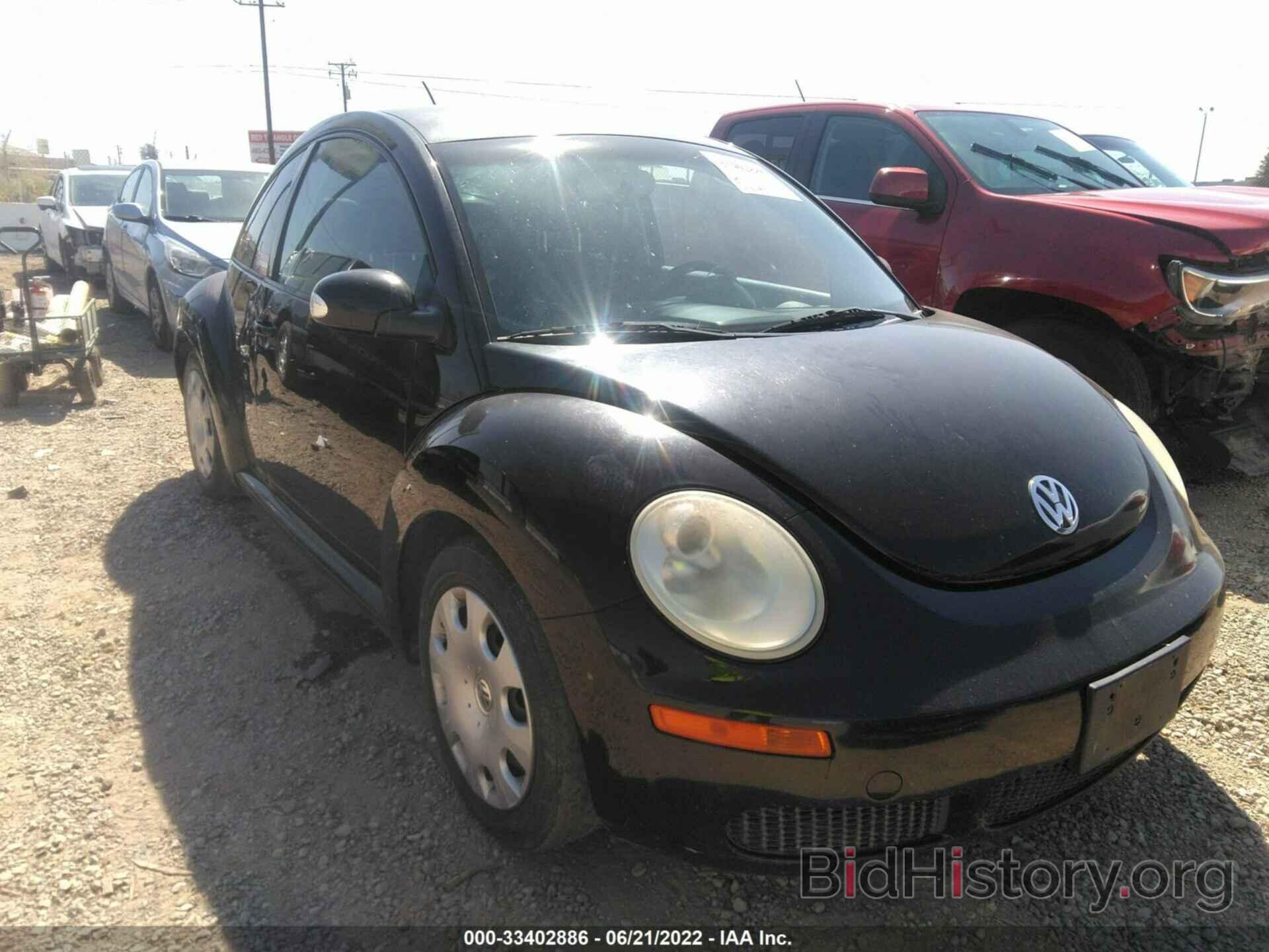 Photo 3VWPG3AG5AM000076 - VOLKSWAGEN NEW BEETLE COUPE 2010