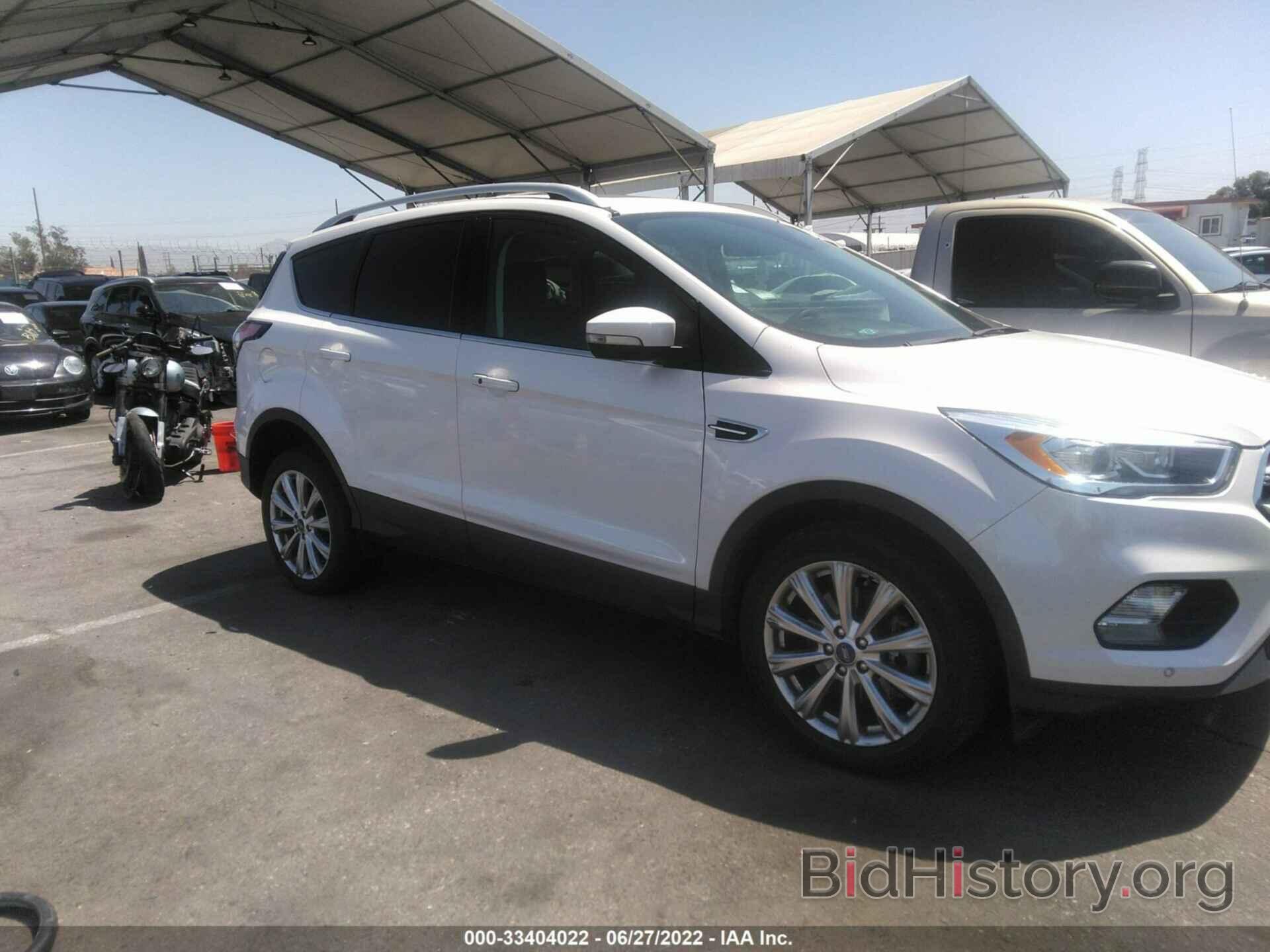 Photo 1FMCU9J95JUB79757 - FORD ESCAPE 2018