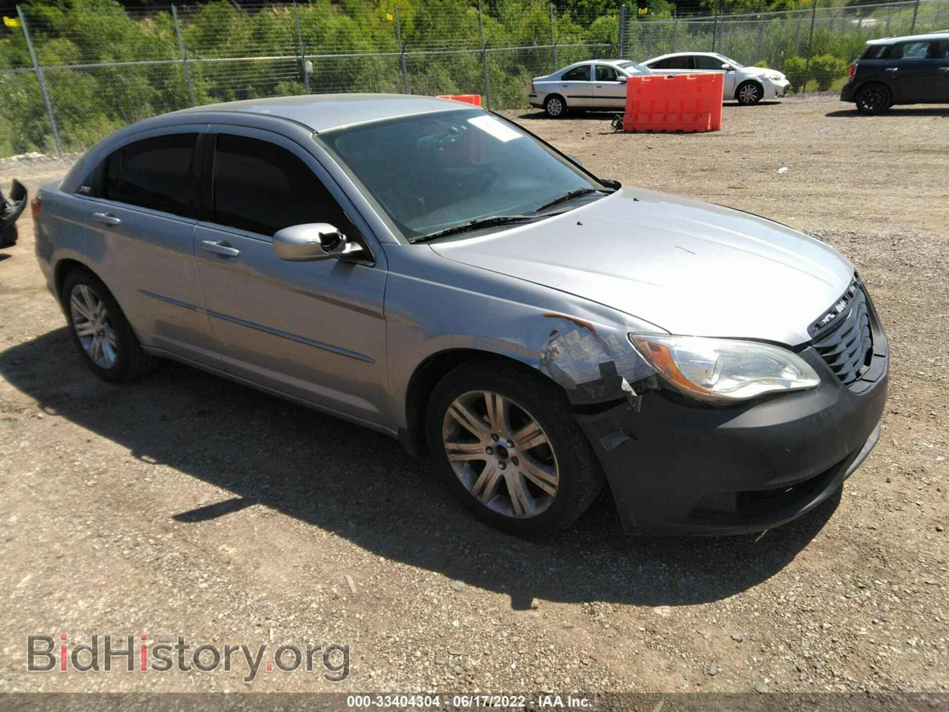 Photo 1C3CCBBB4DN714242 - CHRYSLER 200 2013