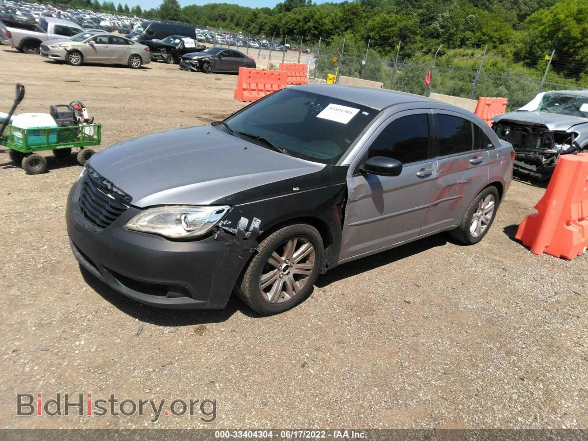 2013 CHRYSLER 200 - VIN: 1C3CCBBB4DN714242 - Photo 2