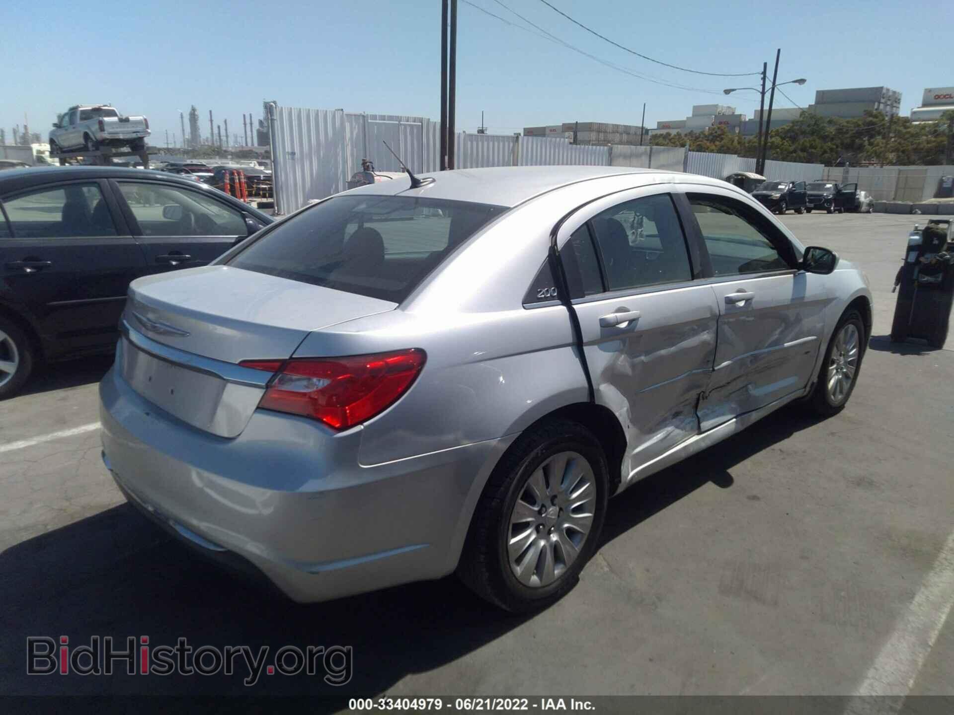 2012 CHRYSLER 200 - VIN: 1C3CCBAB5CN202120 - Фото 4