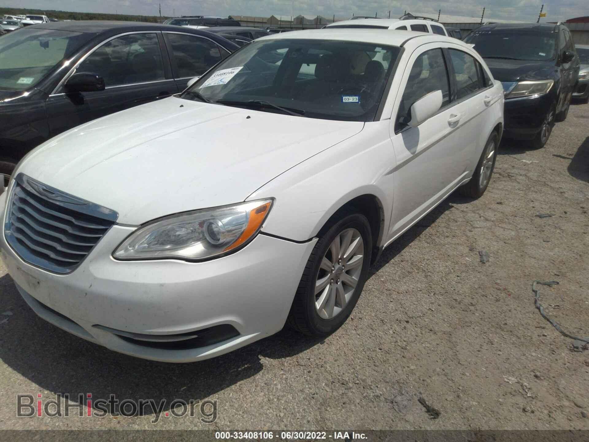 2013 CHRYSLER 200 - VIN: 1C3CCBBB8DN595448 - Photo 2