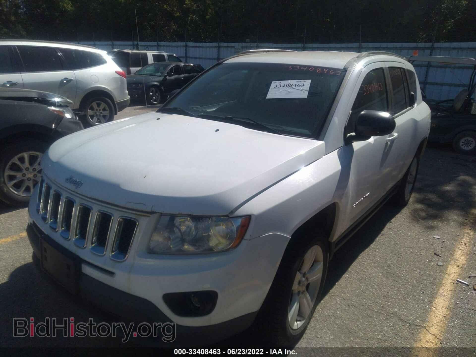 2011 JEEP COMPASS - VIN: 1J4NF4FB5BD272280 - Photo 2