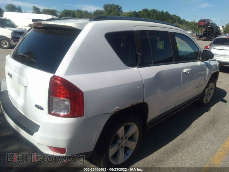 2011 Jeep COMPASS (VIN 1J4NF4FB5BD272280) — photo 4 of 11