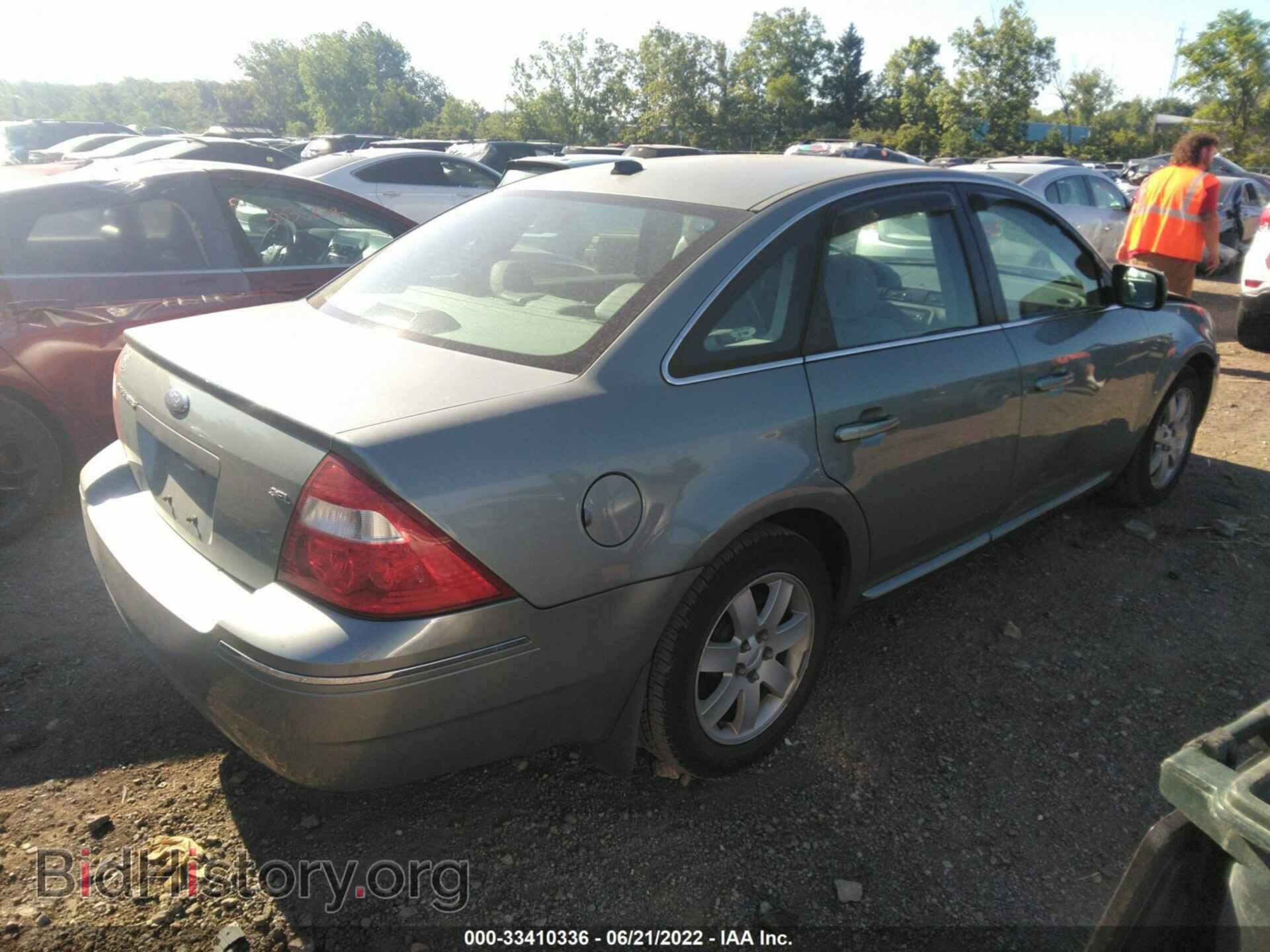 2007 FORD FIVE HUNDRED - VIN: 1FAFP24117G109871 - Фото 4
