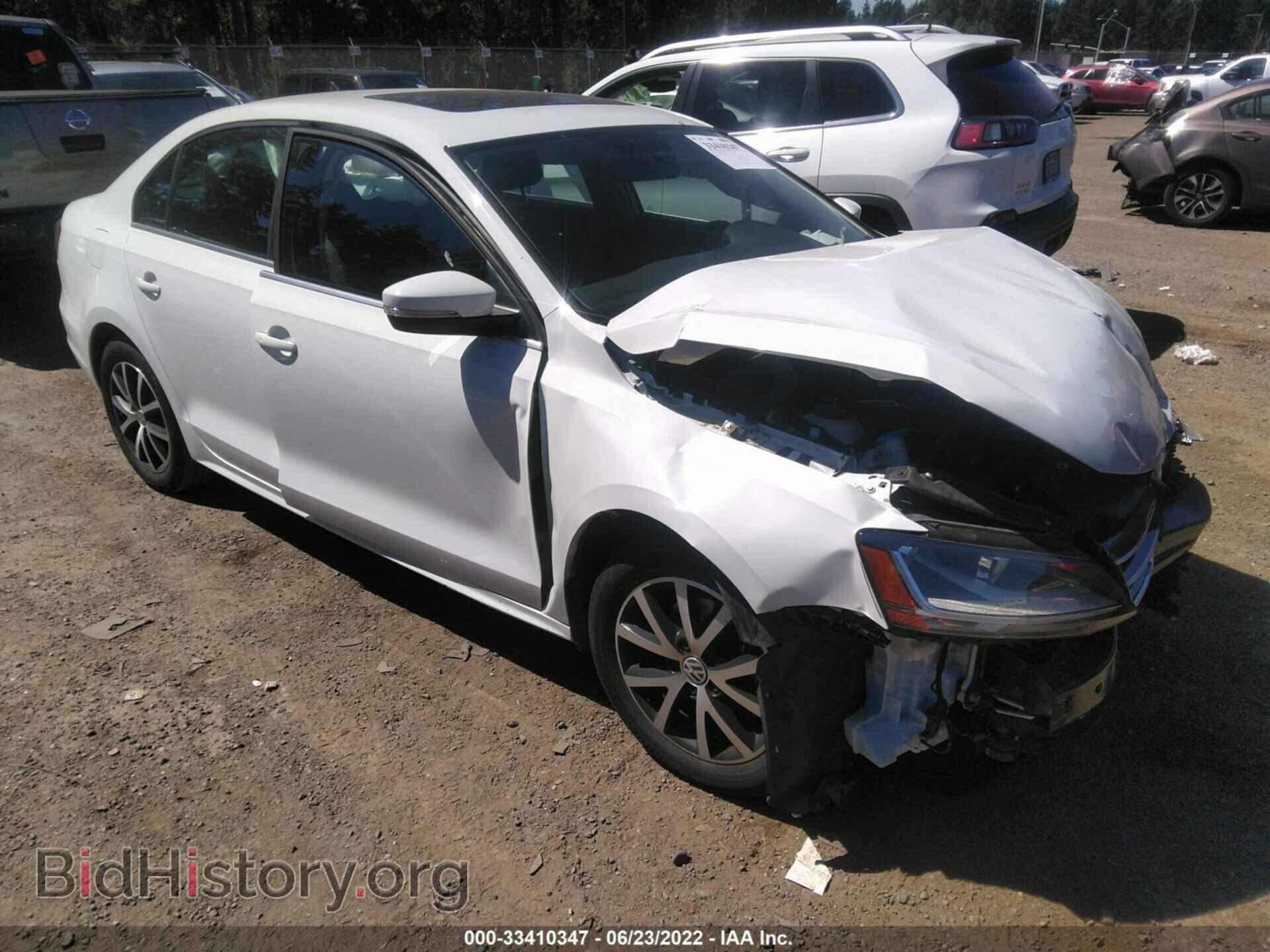 Фотография 3VWDB7AJ2HM387667 - VOLKSWAGEN JETTA 2017