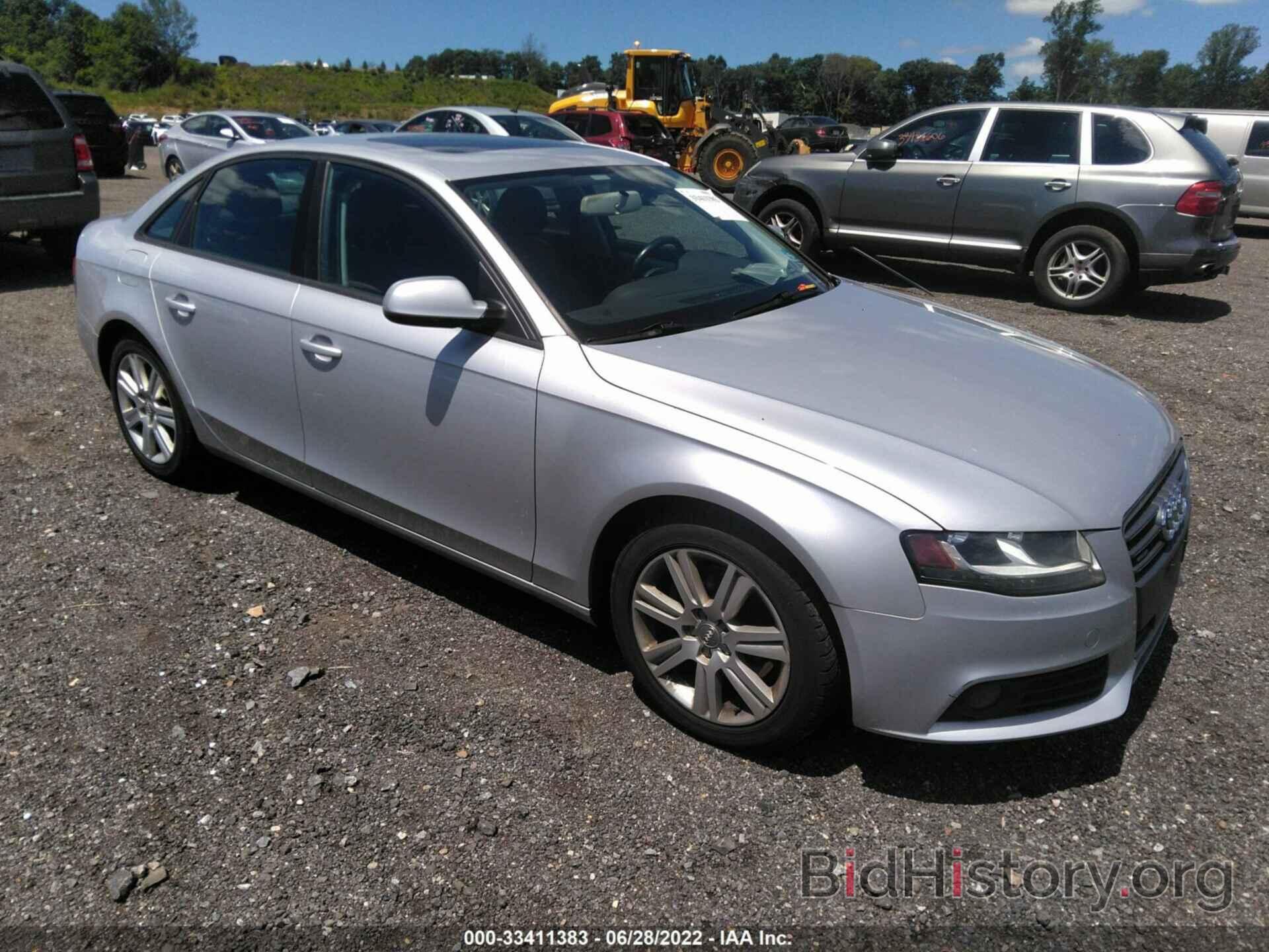 Фотография WAUBFAFL3BN014542 - AUDI A4 2011