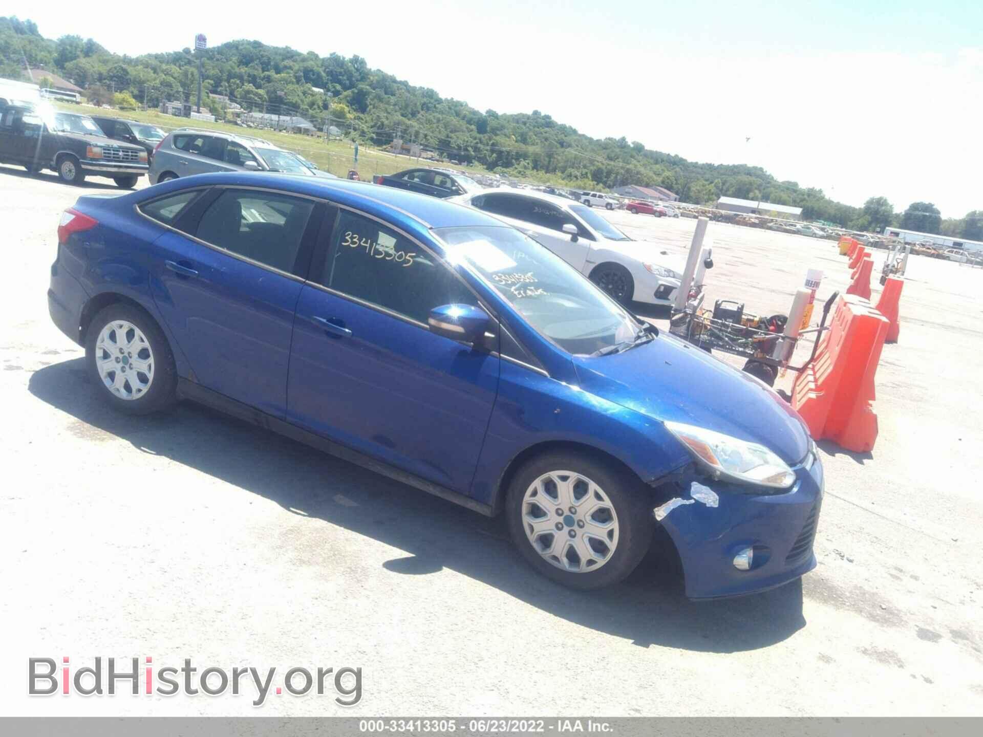 Photo 1FAHP3F24CL266252 - FORD FOCUS 2012