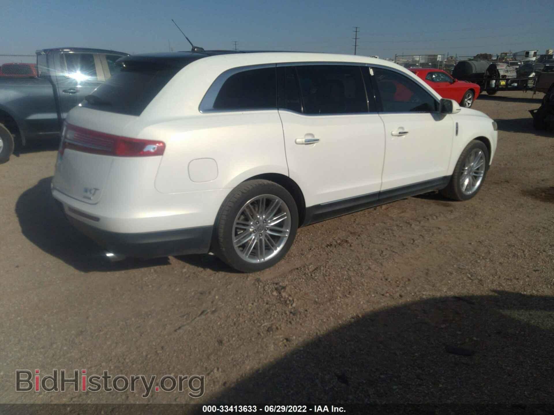 2013 LINCOLN MKT - VIN: 2LMHJ5AT1DBL52157 - Фото 4