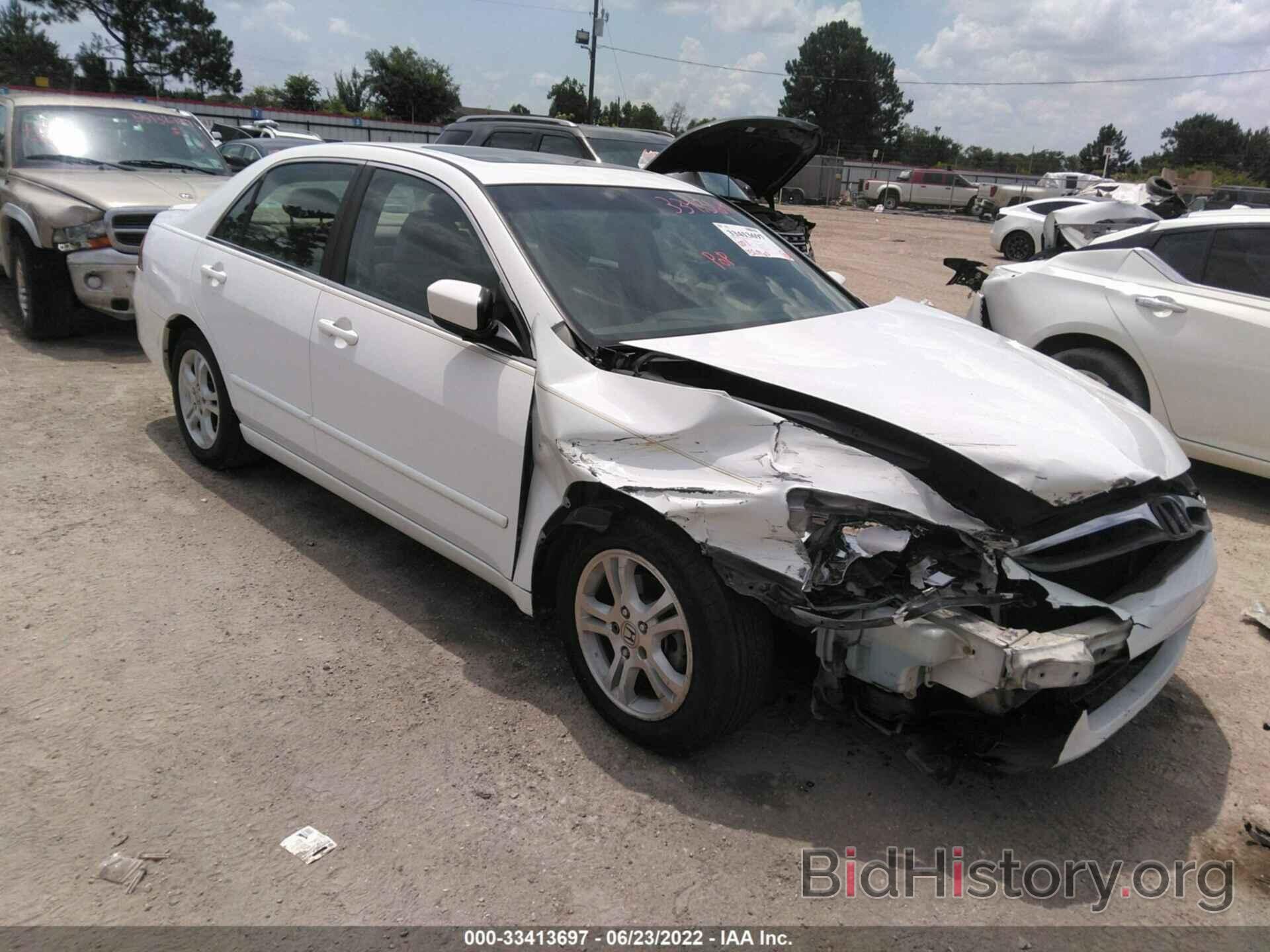 Photo 1HGCM56876A056047 - HONDA ACCORD SDN 2006