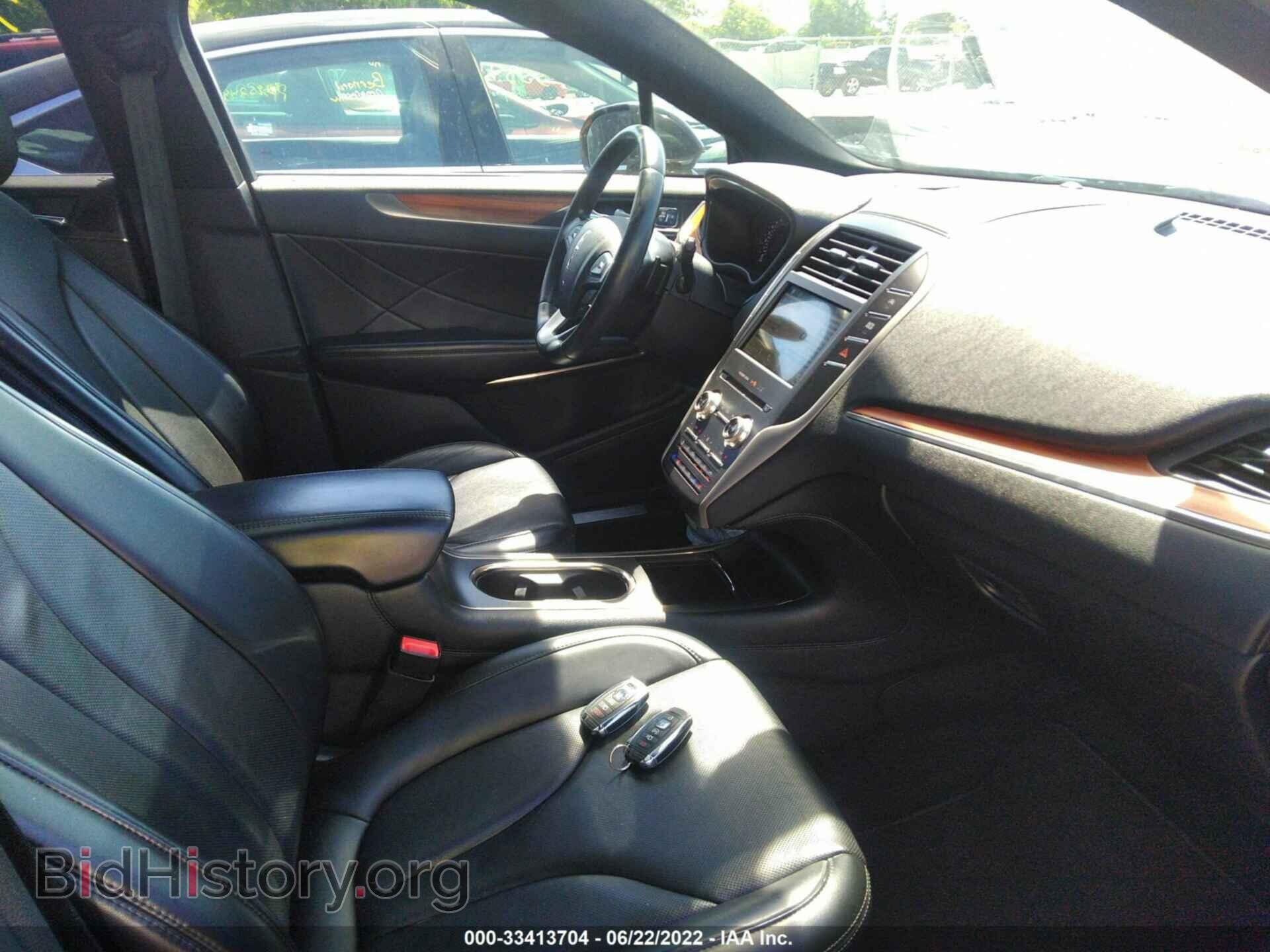 2017 LINCOLN MKC - VIN: 5LMCJ3C94HUL02281 - Photo 5