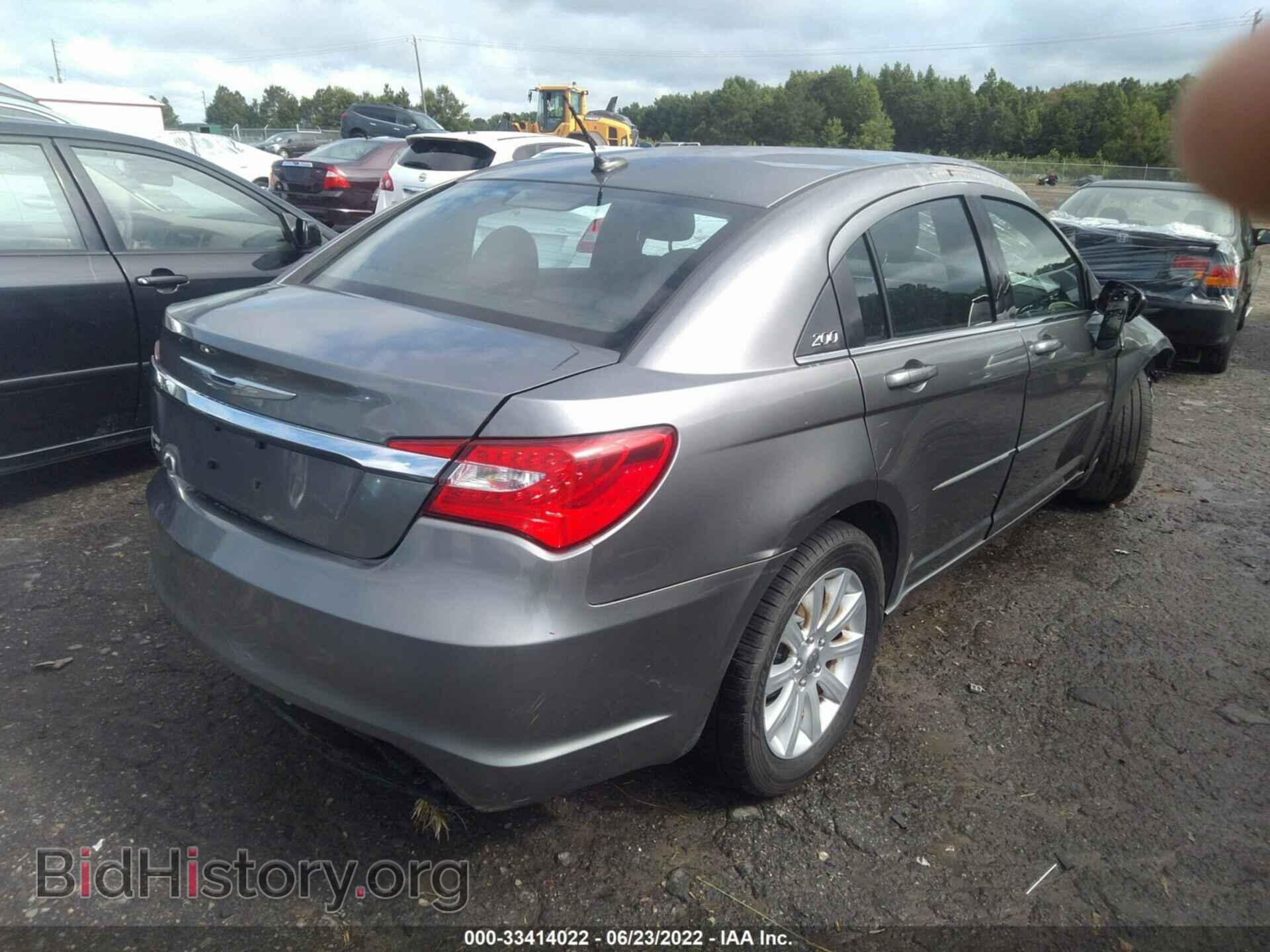 2013 CHRYSLER 200 - VIN: 1C3CCBBB1DN732598 - Photo 4