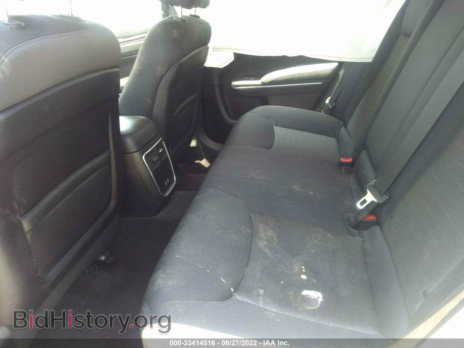 2018 CHRYSLER 300 - VIN: 2C3CCAAG7JH342195 - Фото 8