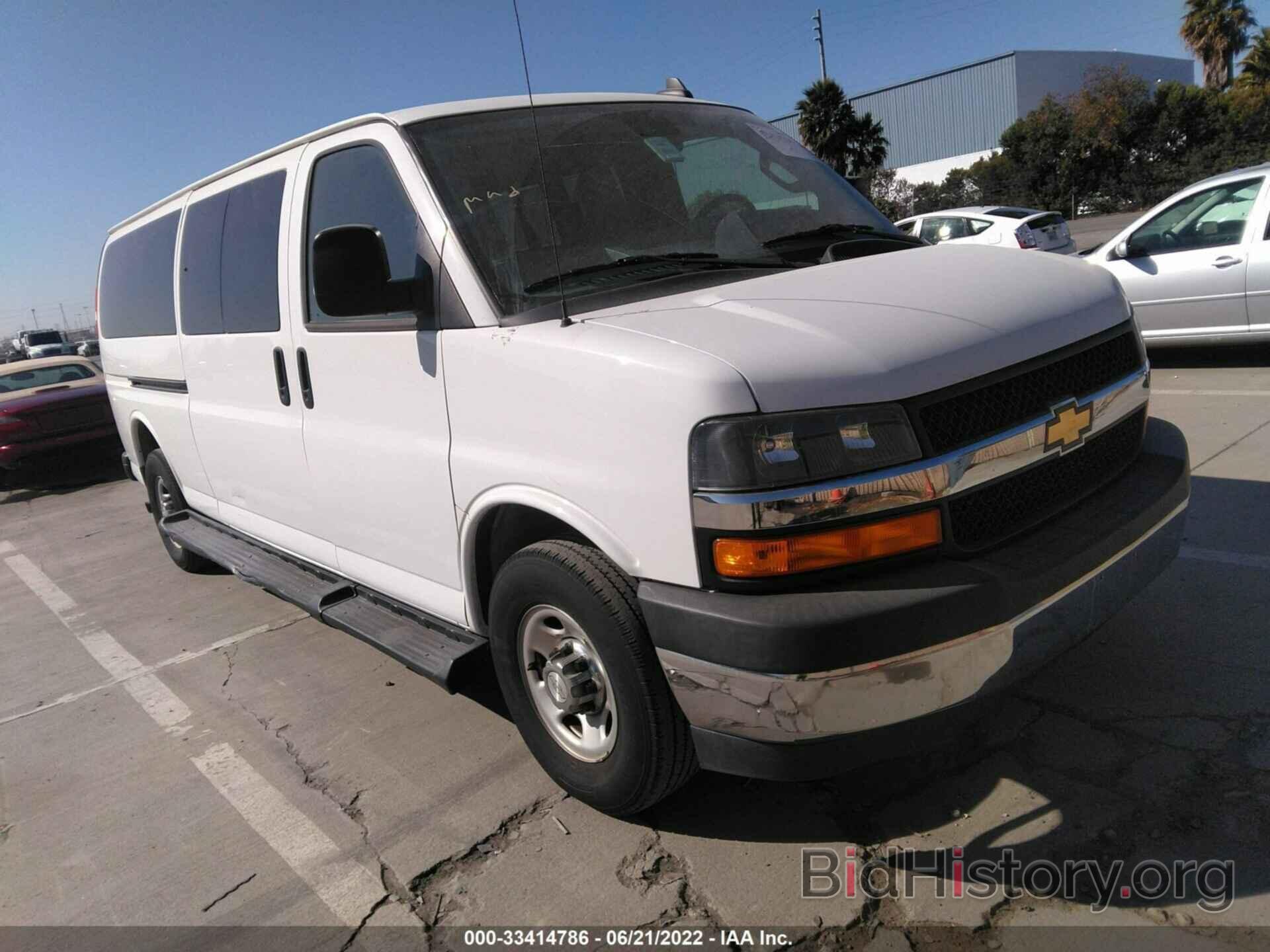 Photo 1GAZGPFG5L1169132 - CHEVROLET EXPRESS PASSENGER 2020