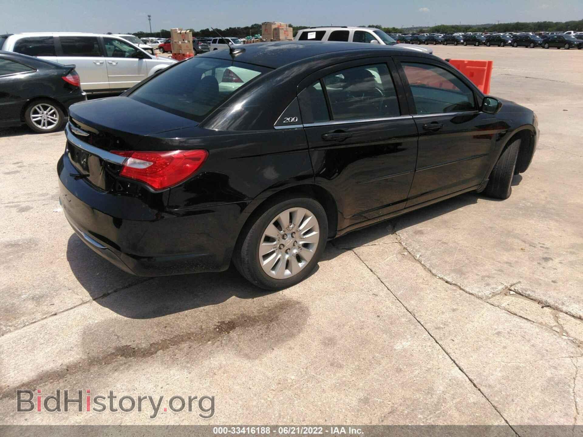 2011 CHRYSLER 200 - VIN: 1C3BC4FB2BN542470 - Фото 4