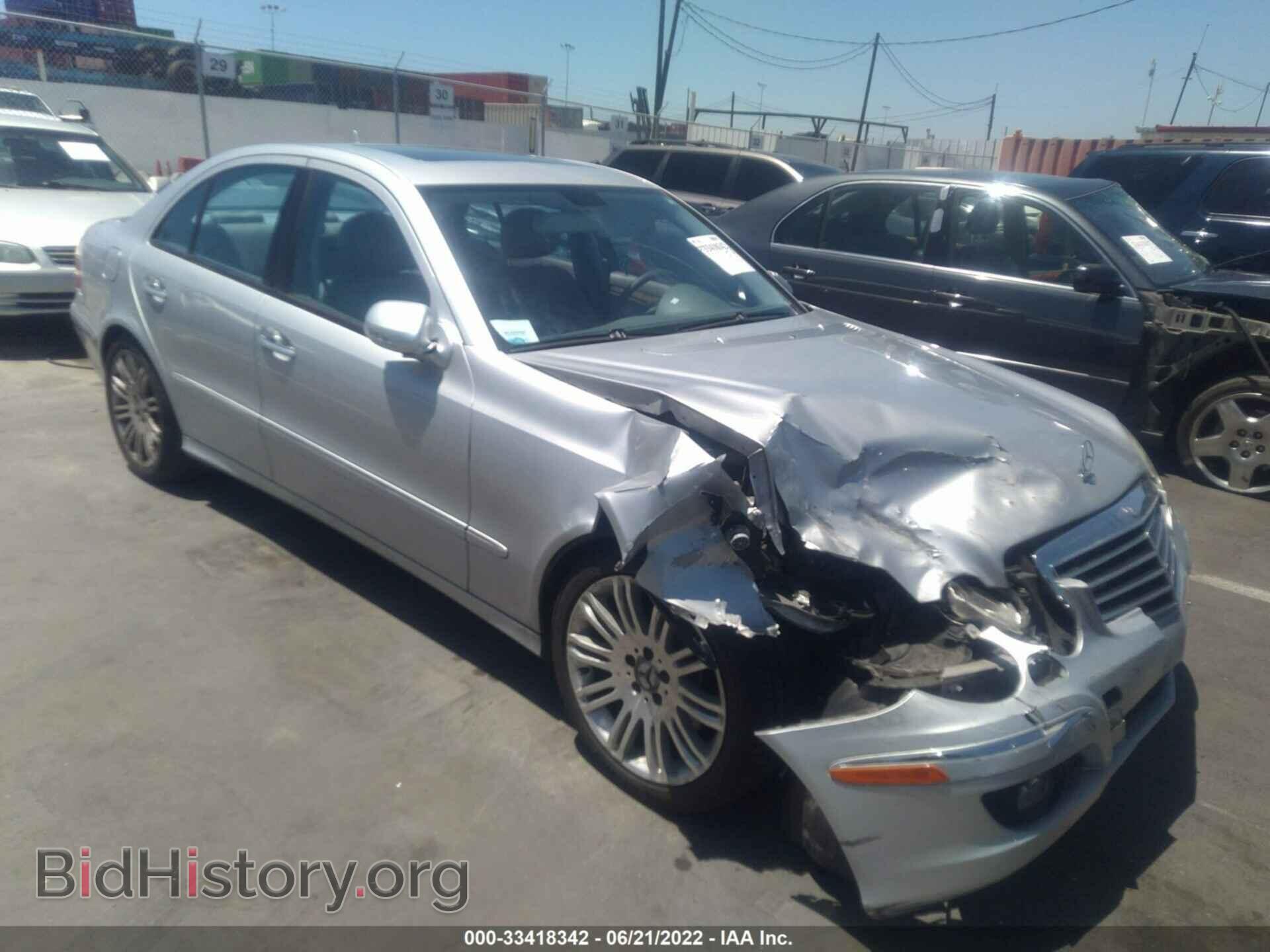 Photo WDBUF56X17B098678 - MERCEDES-BENZ E-CLASS 2007