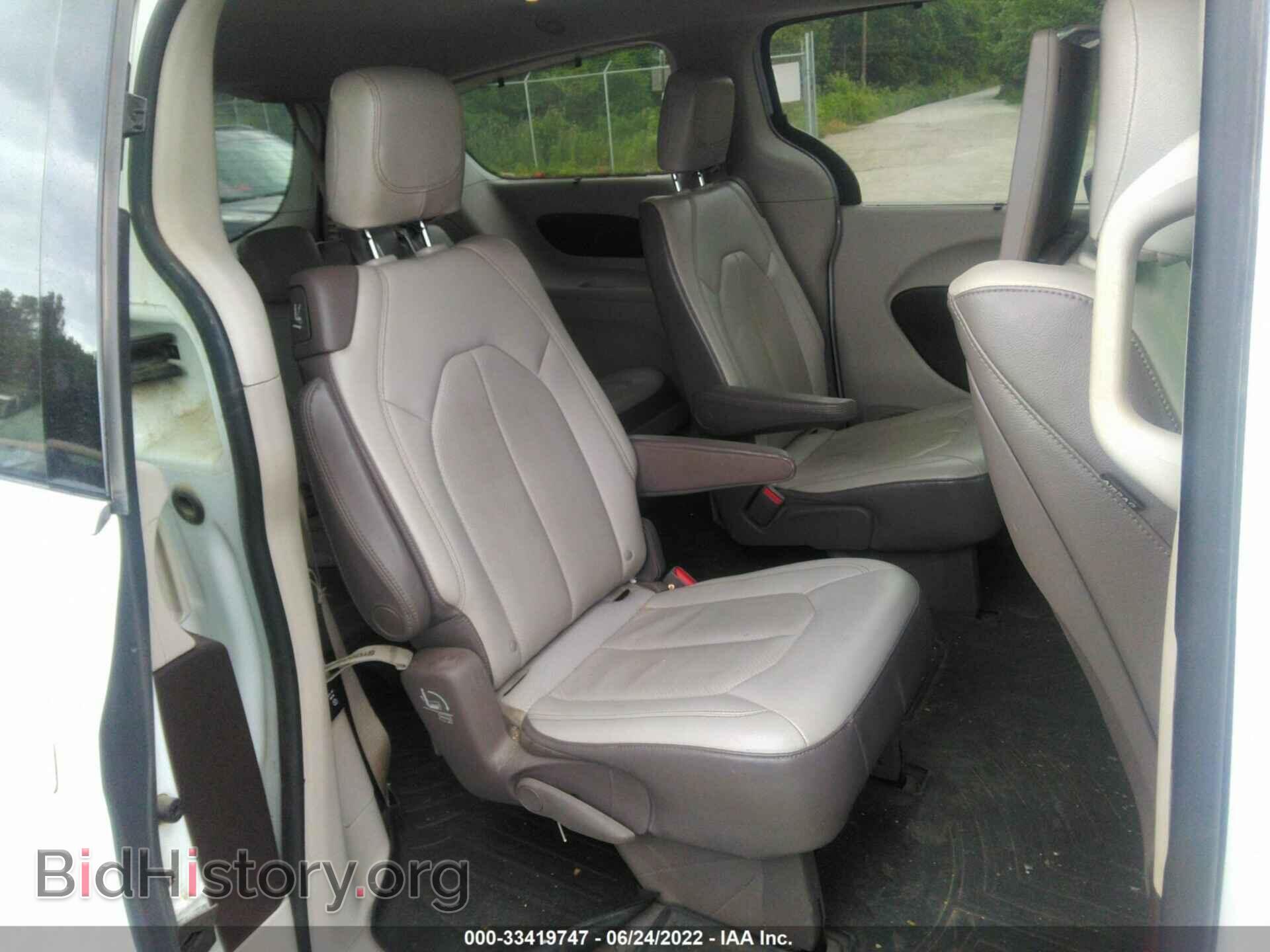 2017 CHRYSLER PACIFICA - VIN: 2C4RC1EGXHR543822 - Photo 8