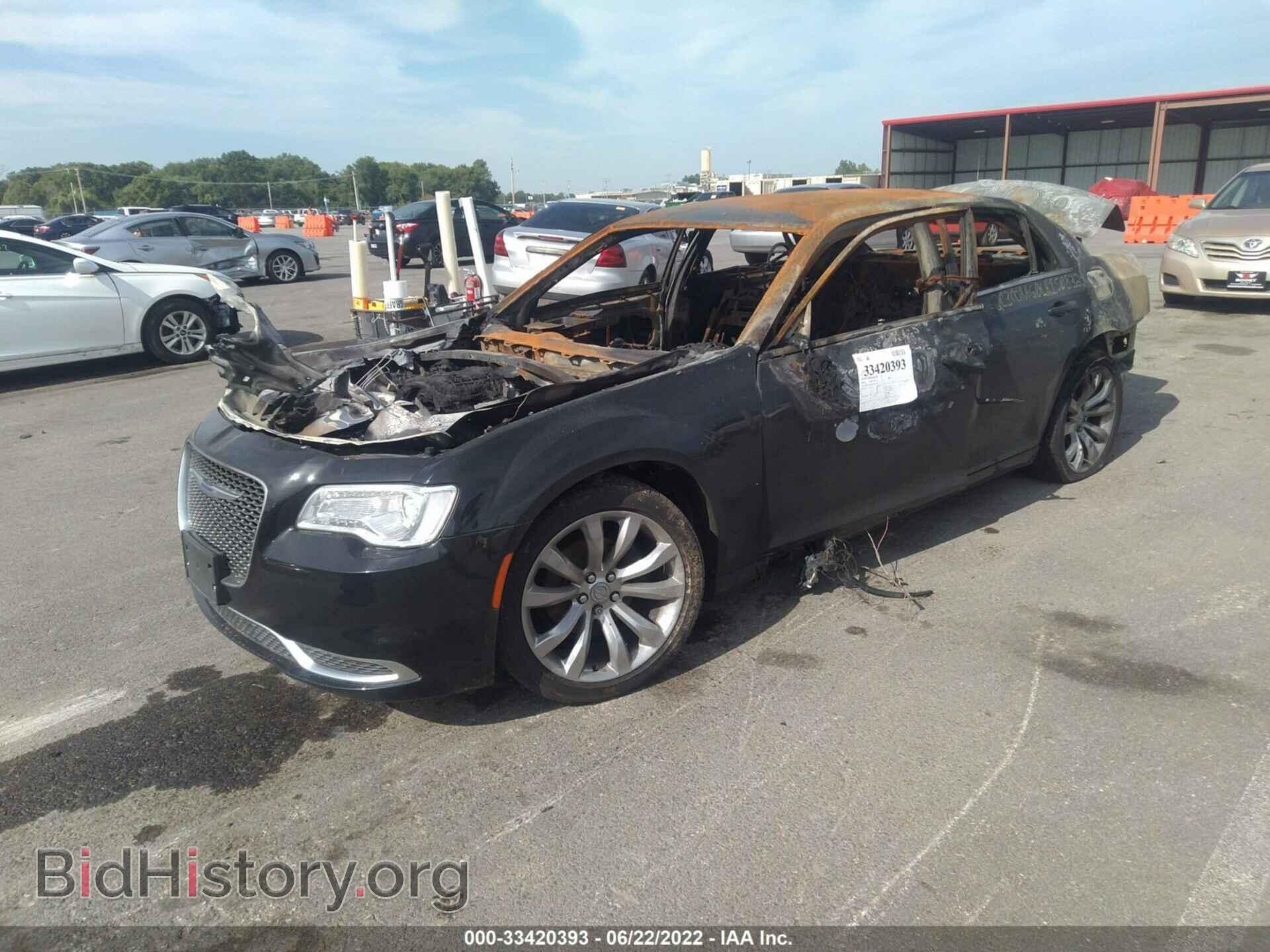 2020 CHRYSLER 300 - VIN: 2C3CCAAG0LH150832 - Фото 2