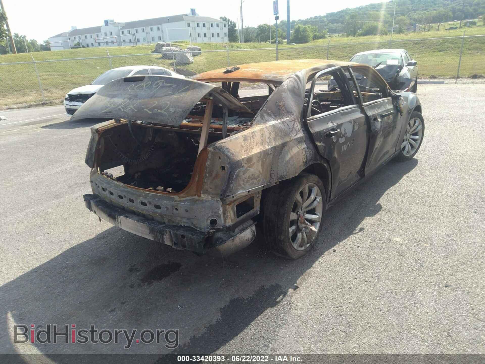 2020 CHRYSLER 300 - VIN: 2C3CCAAG0LH150832 - Фото 4