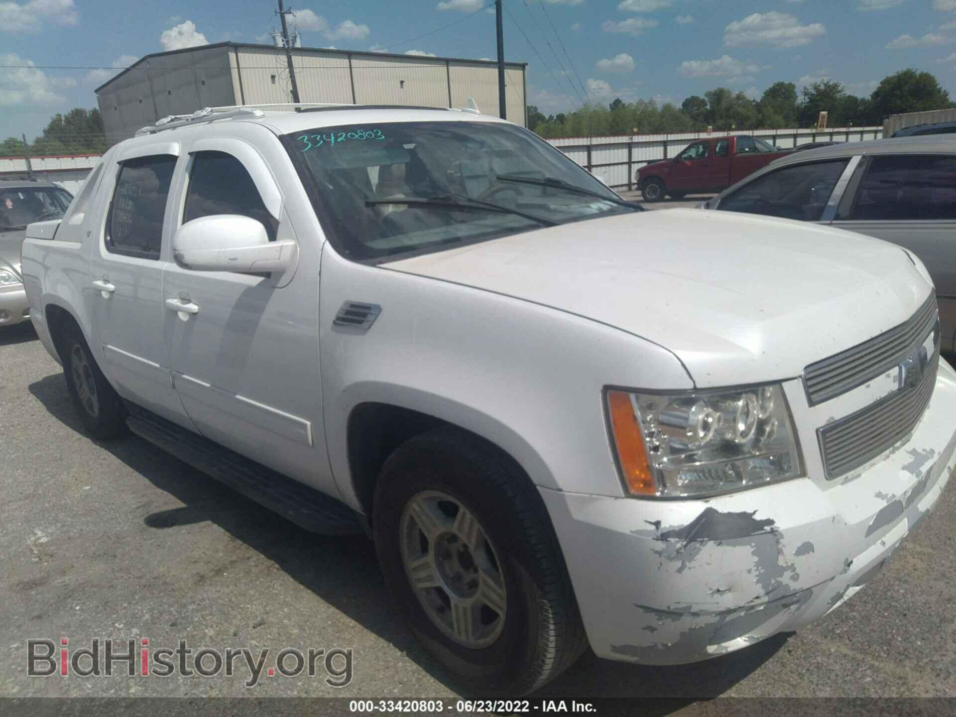 Photo 3GNMCFE05BG281657 - CHEVROLET AVALANCHE 2011