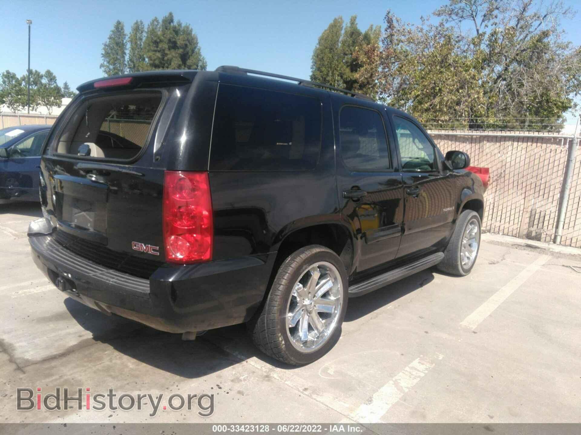 2007 GMC YUKON - VIN: 1GKFC13097R310516 - Photo 4