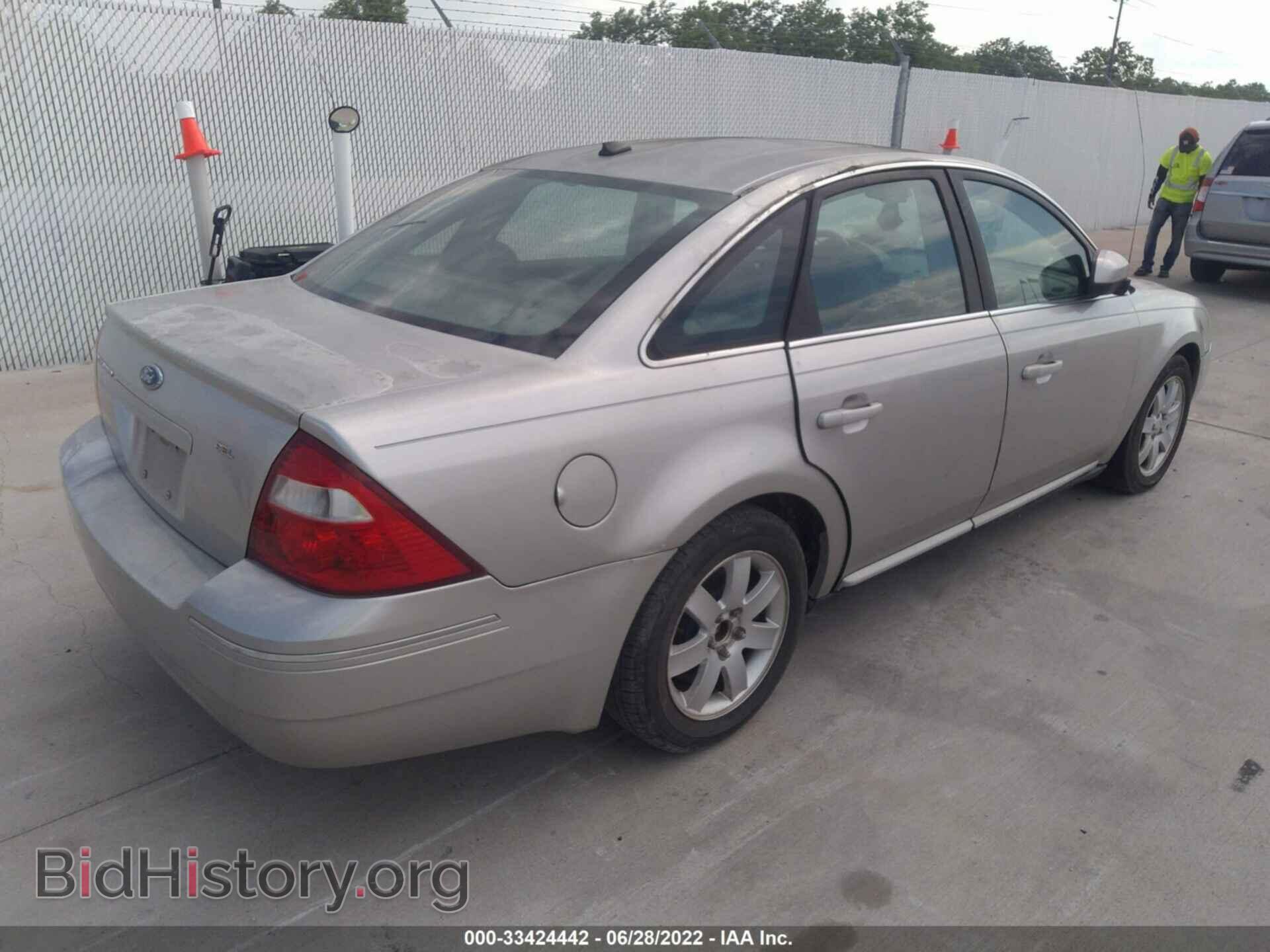 2007 FORD FIVE HUNDRED - VIN: 1FAFP24197G122075 - Фото 4