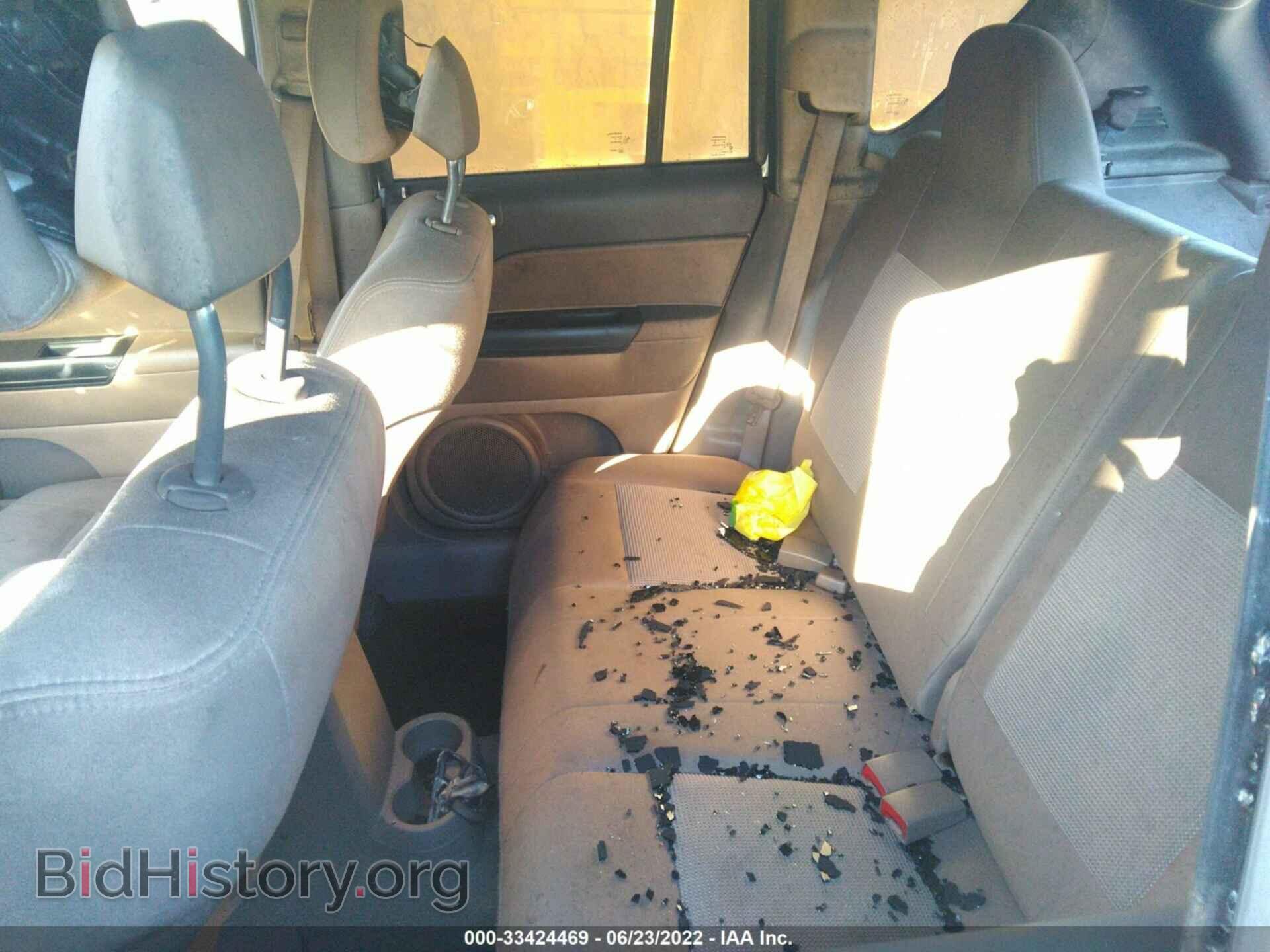 2011 JEEP COMPASS - VIN: 1J4NF1FB6BD197412 - Photo 8