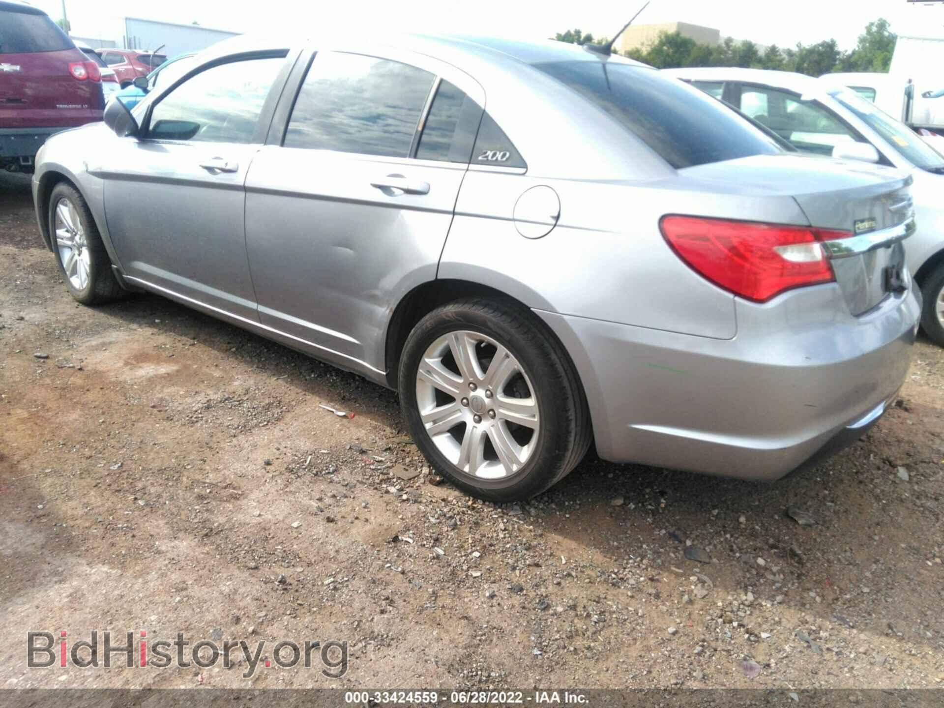 2013 CHRYSLER 200 - VIN: 1C3CCBAB8DN660364 - Фото 3