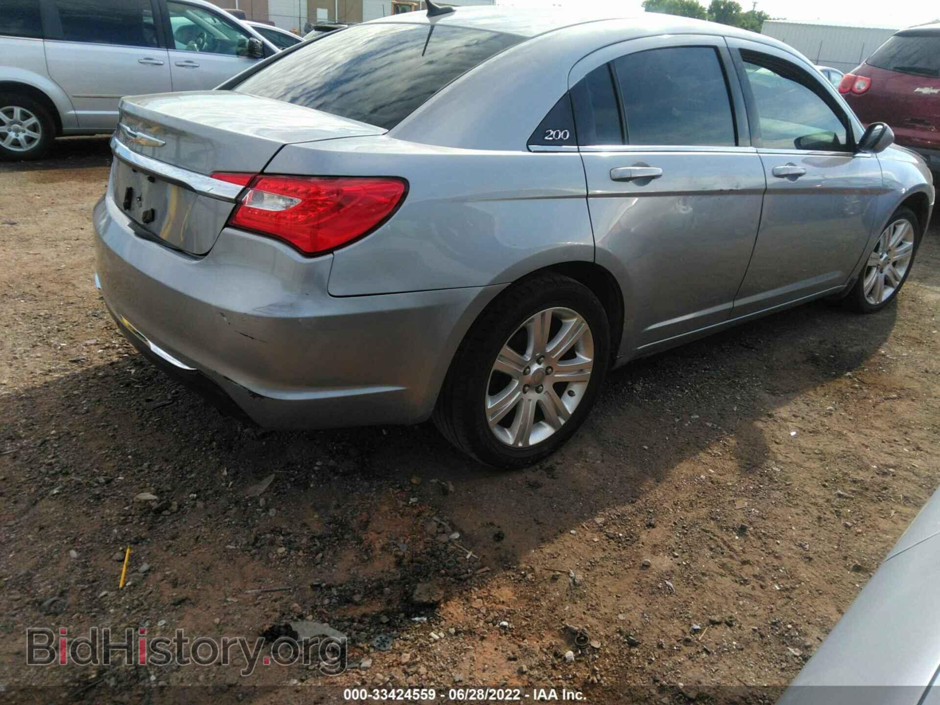 2013 CHRYSLER 200 - VIN: 1C3CCBAB8DN660364 - Фото 4