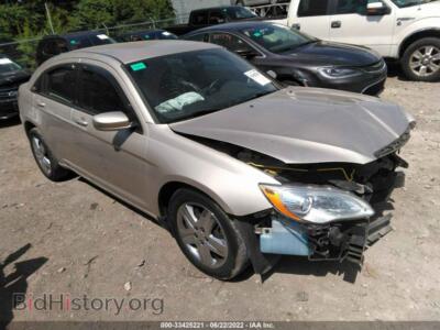 2013 Chrysler 200 LX, светло-коричневый — VIN 1C3CCBAB7DN641787, IAAI