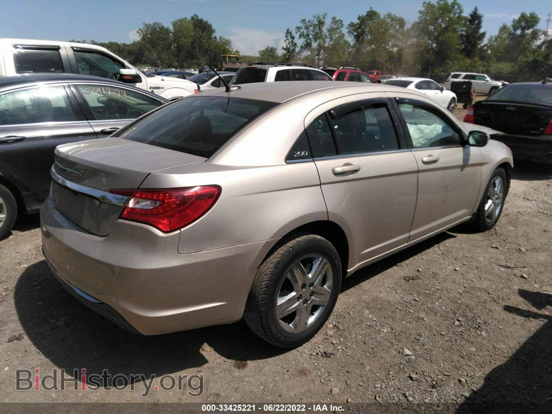 2013 CHRYSLER 200 - VIN: 1C3CCBAB7DN641787 - Photo 4