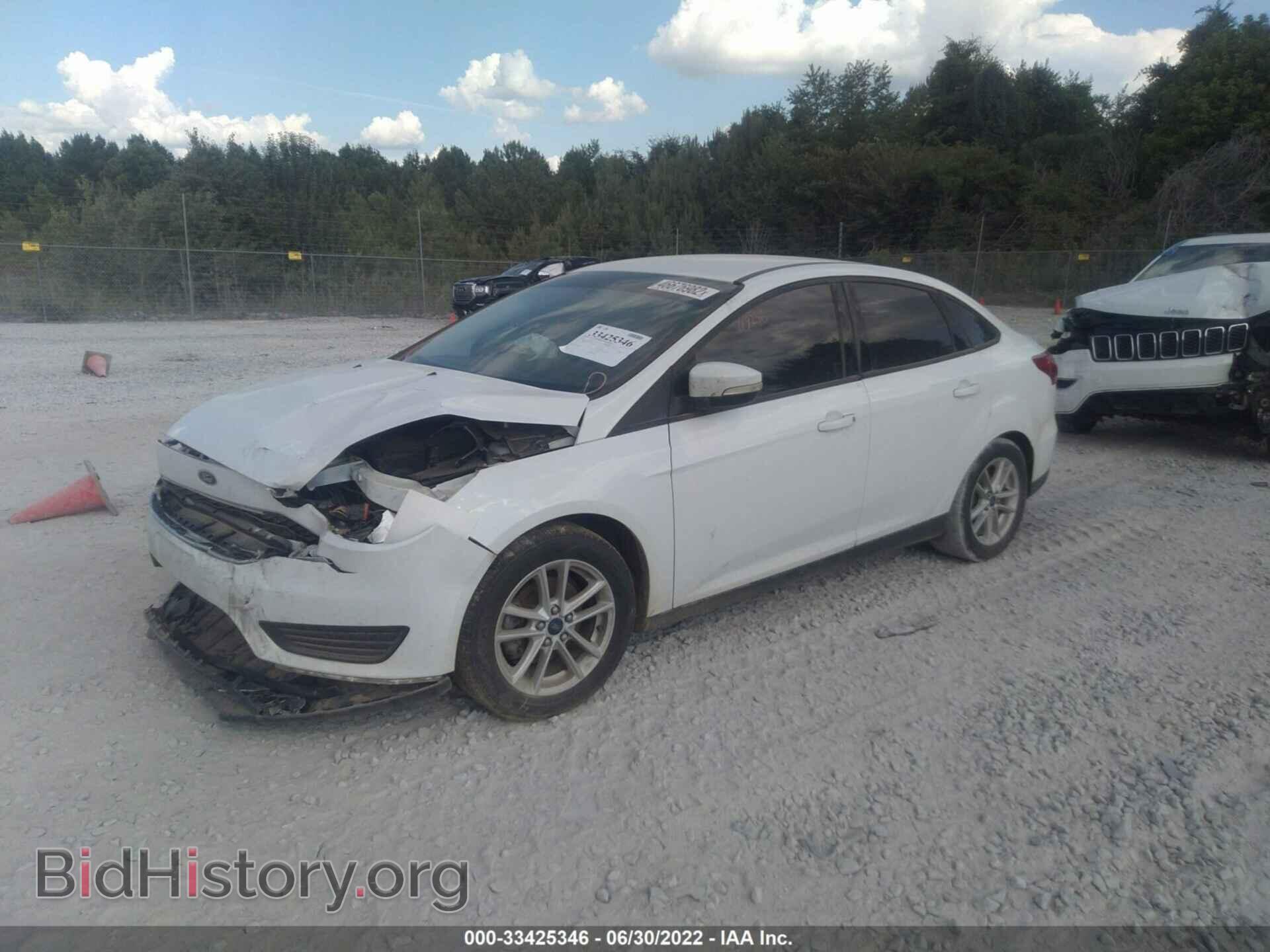 2016 FORD FOCUS - VIN: 1FADP3F27GL203621 - Фото 2